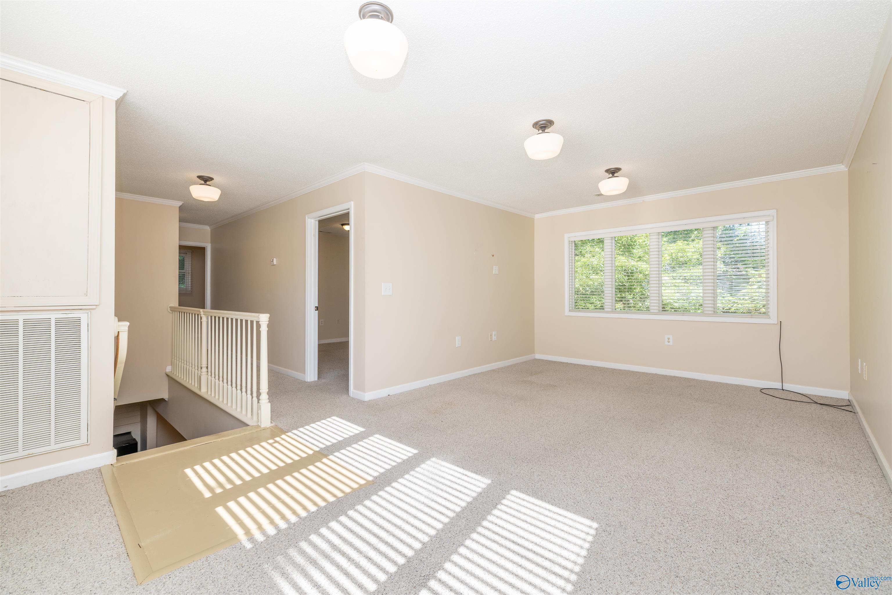 278 Bexar Avenue W