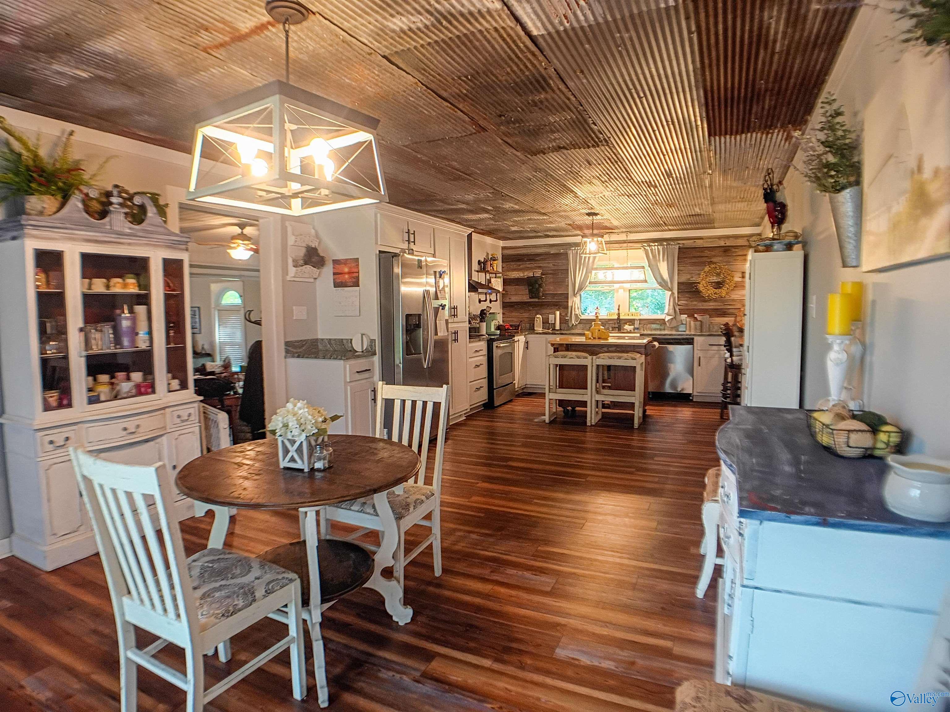 186 Flagstone Trail