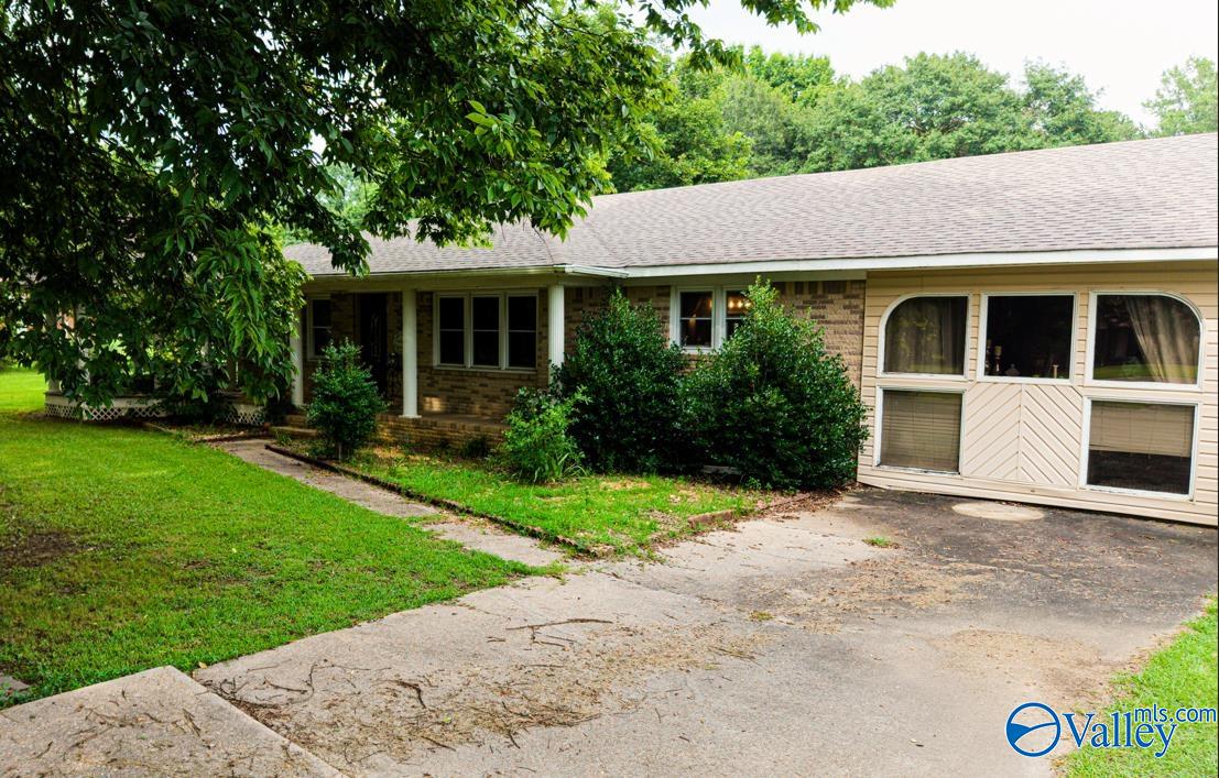 186 Flagstone Trail