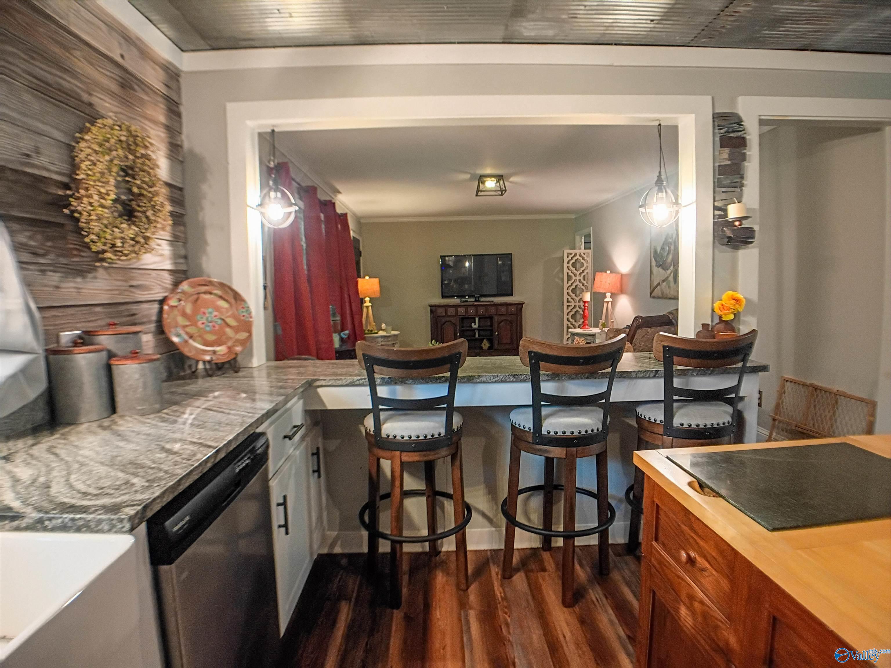 186 Flagstone Trail
