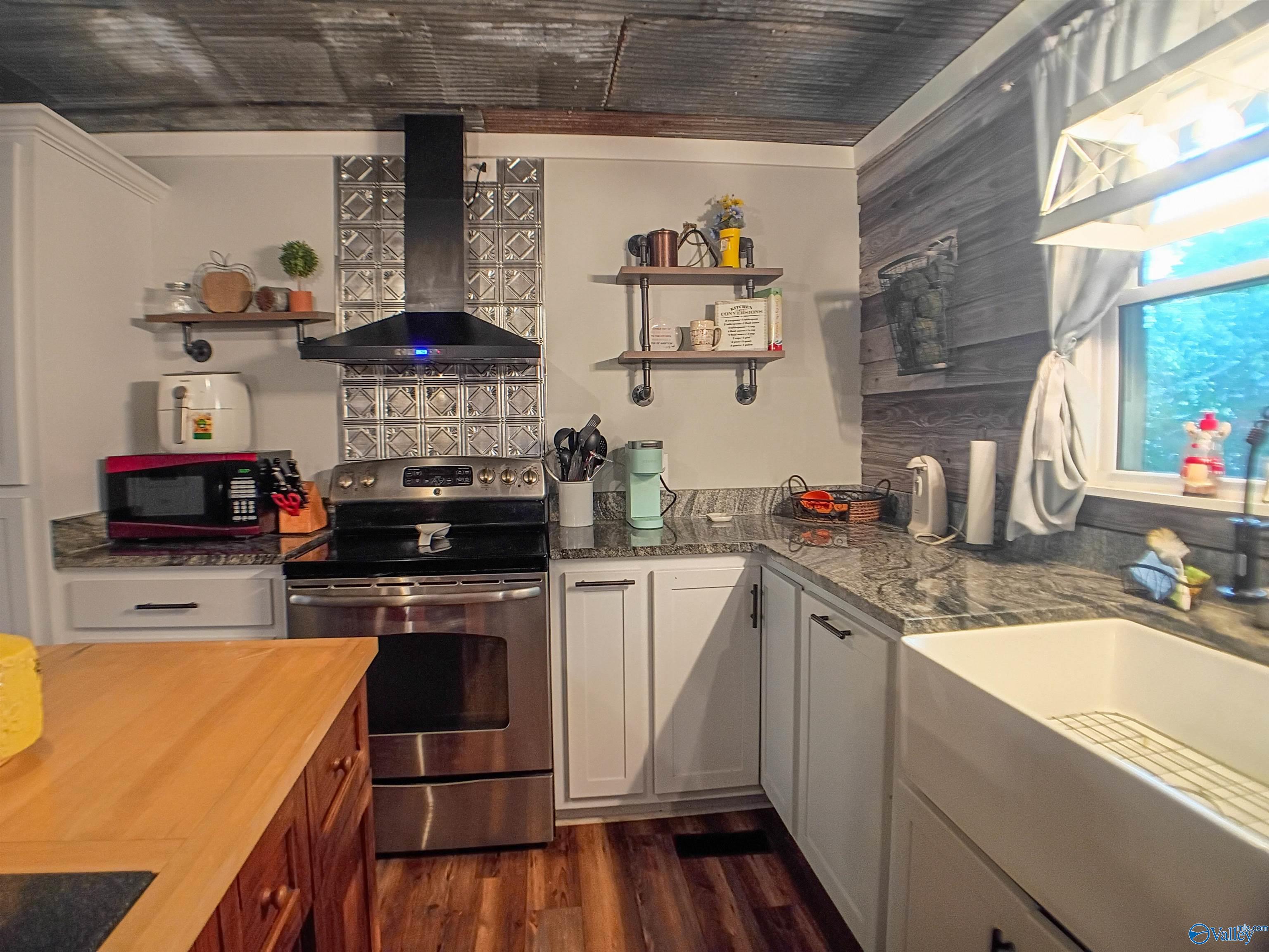 186 Flagstone Trail
