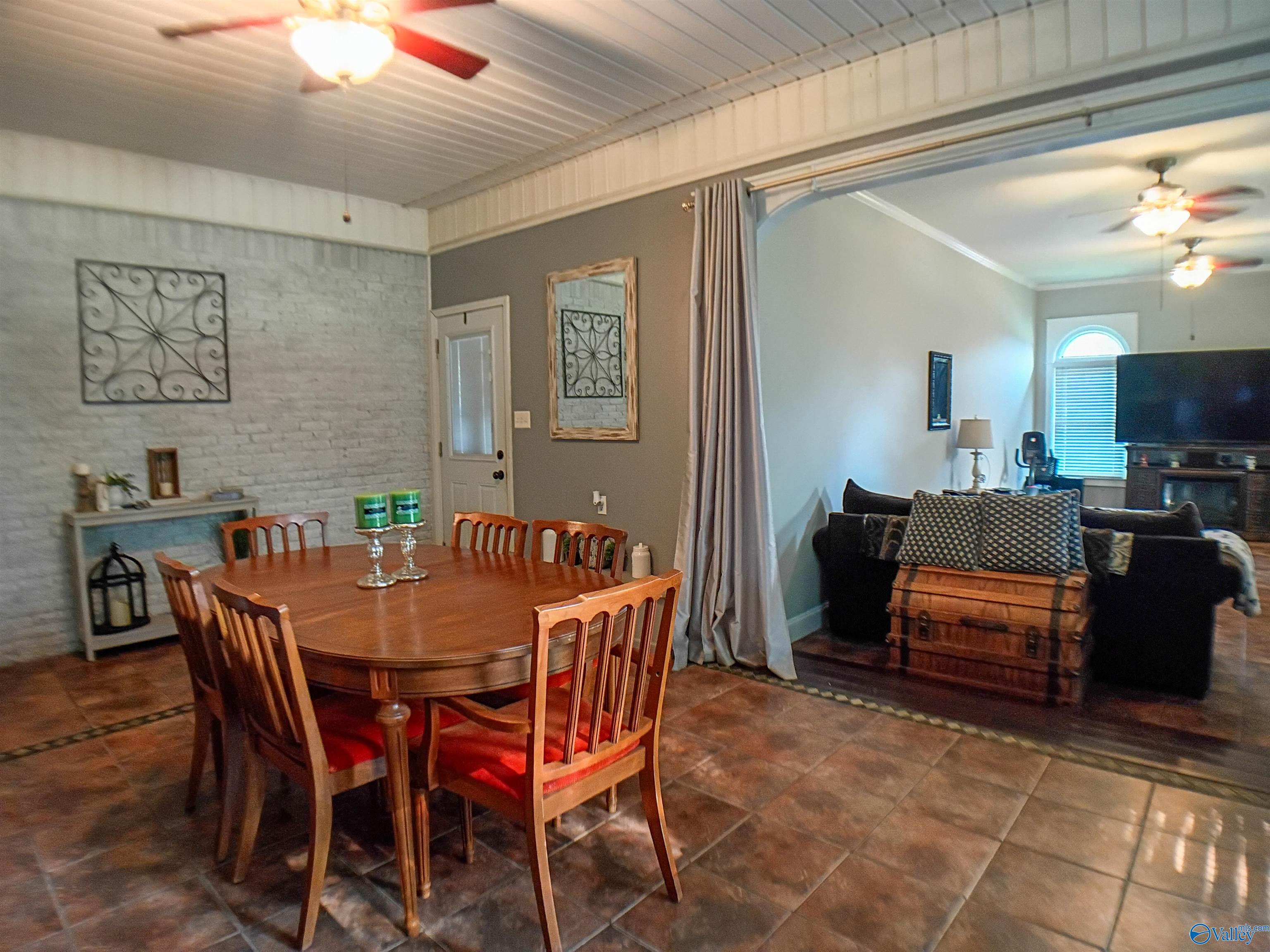 186 Flagstone Trail
