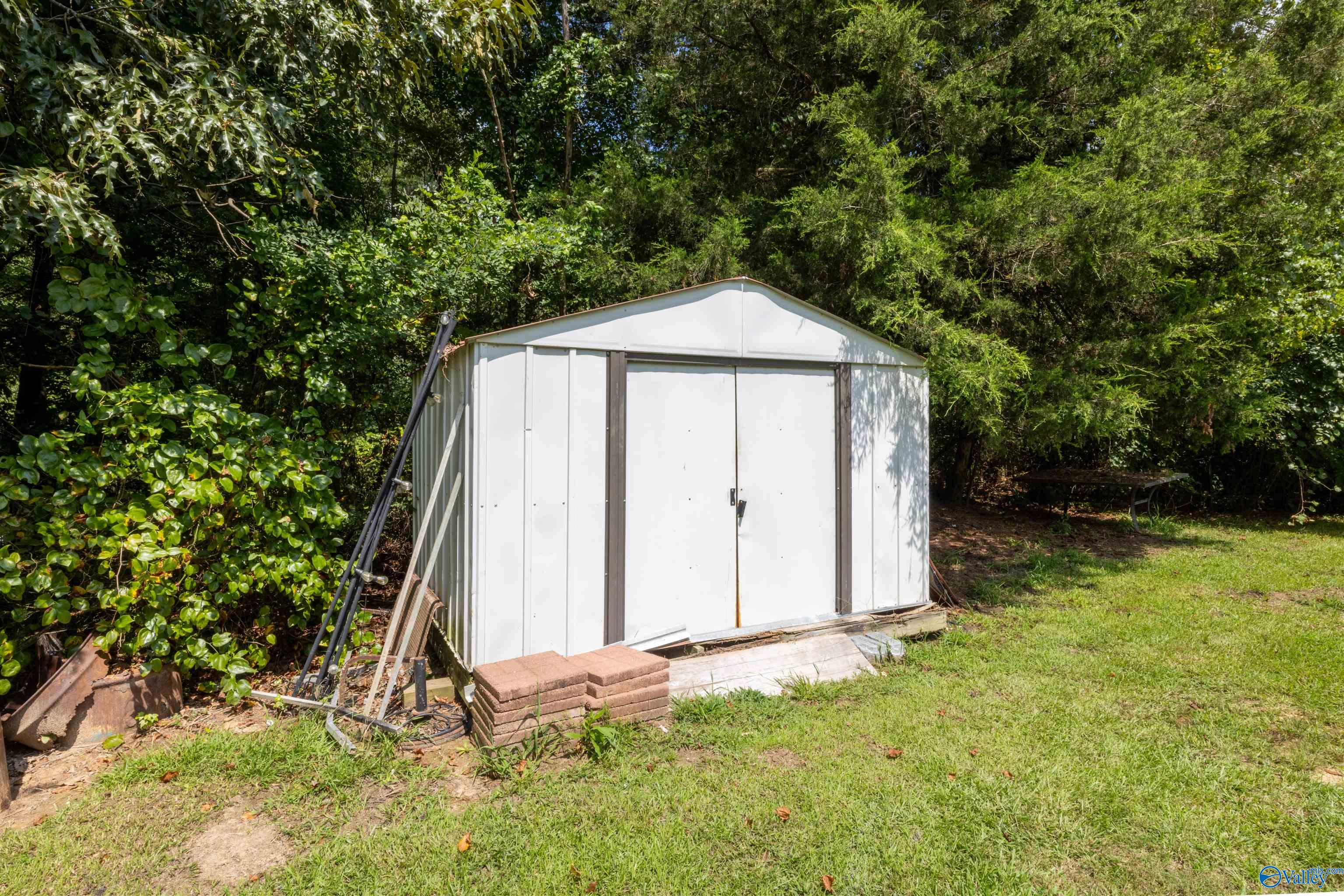100 Scott Road