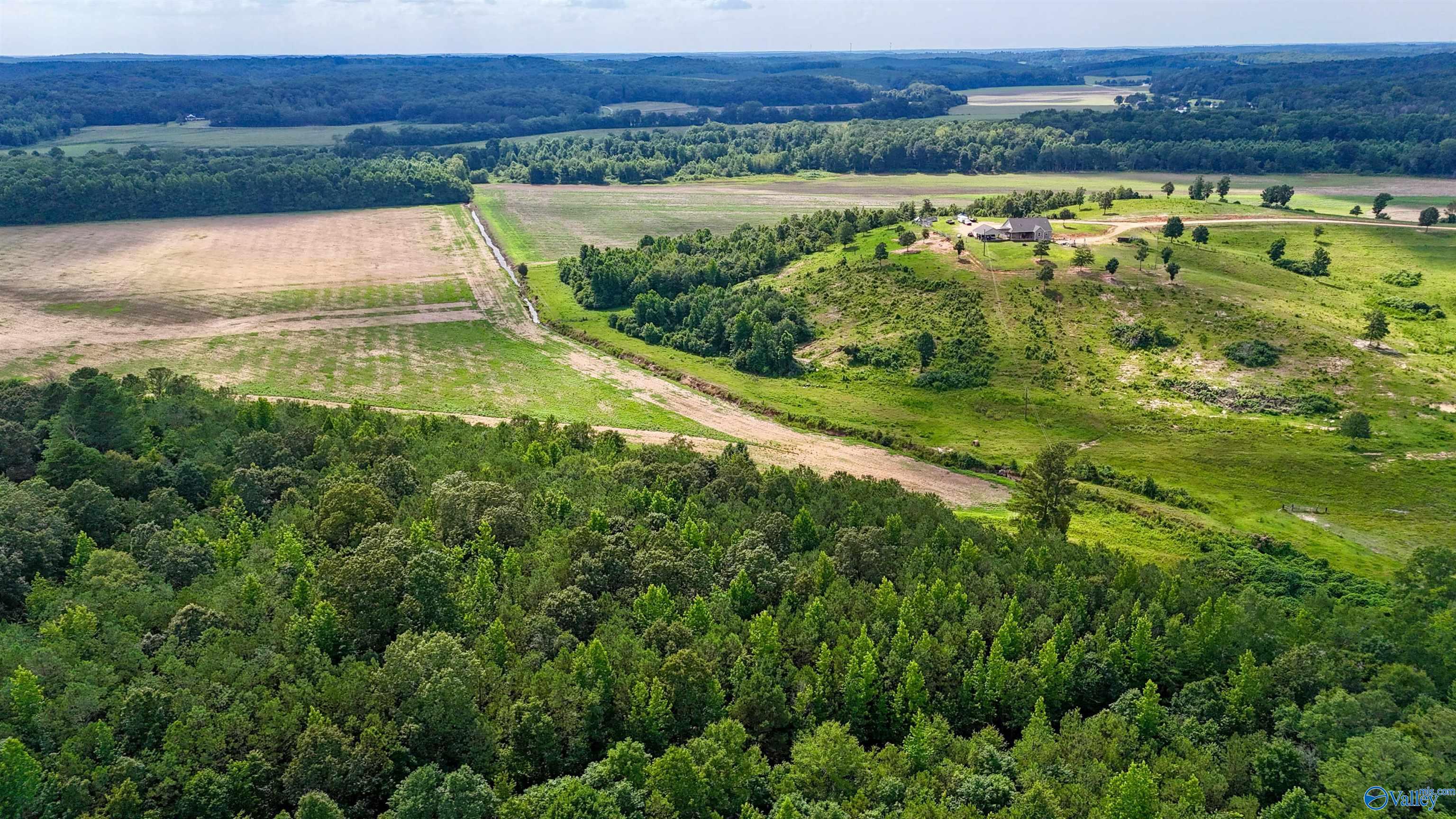 4.8 ACRES County Road 33