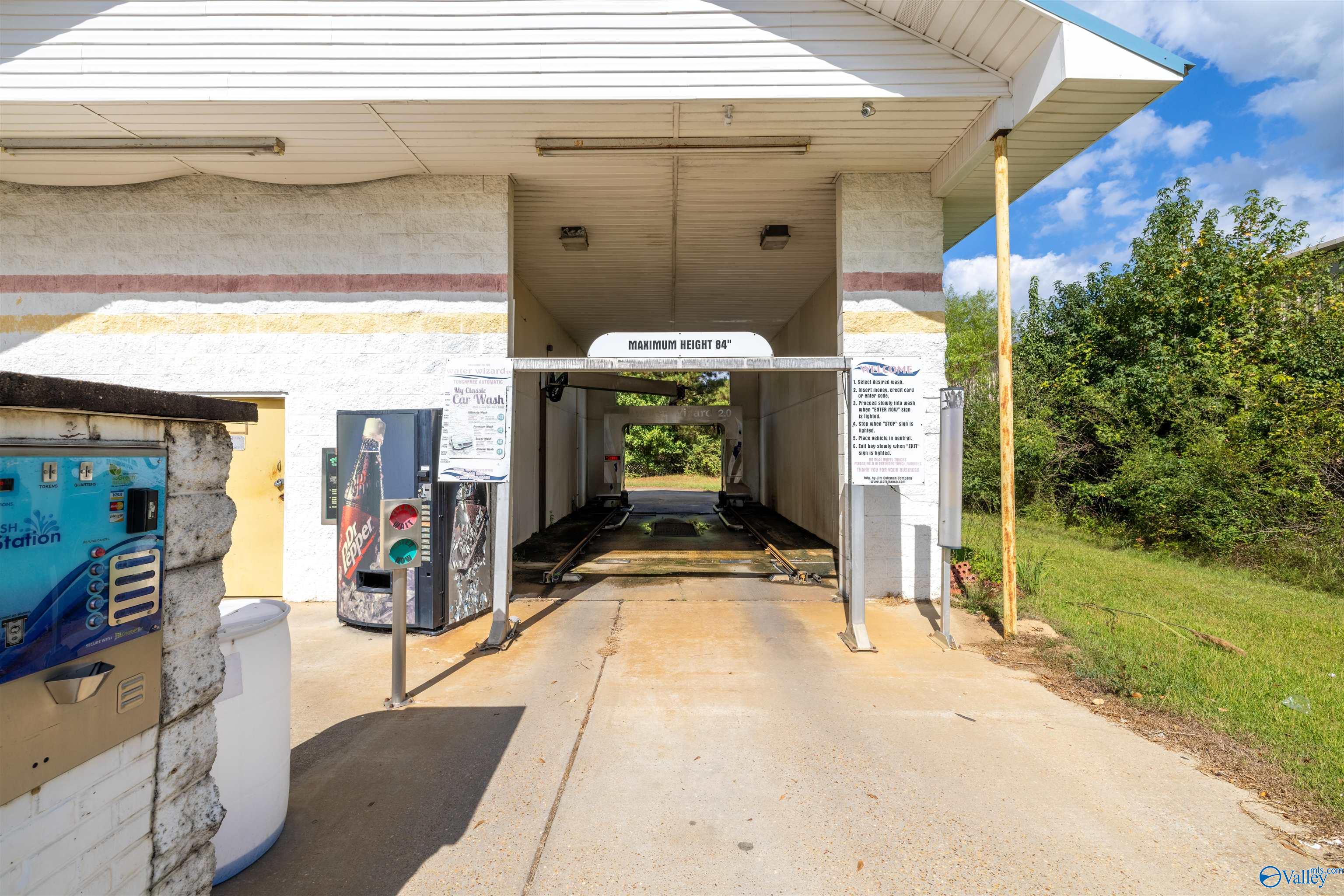 2522 US Highway 43