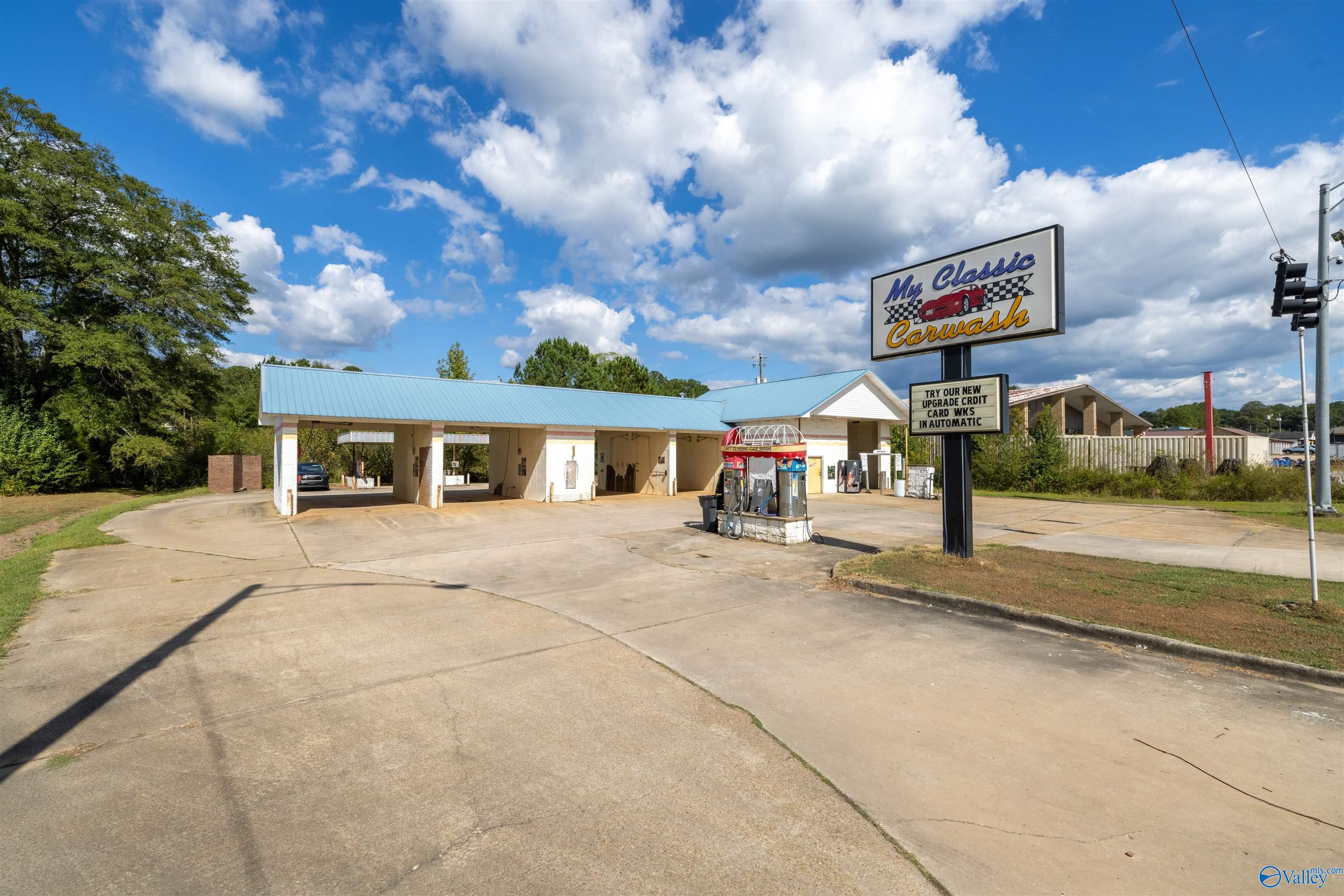 2522 US Highway 43