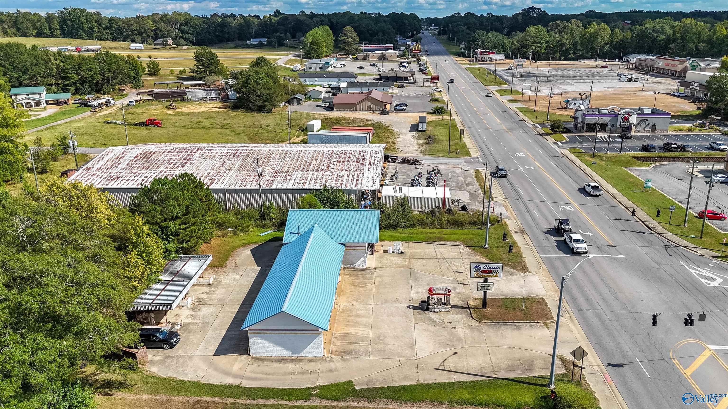 2522 US Highway 43