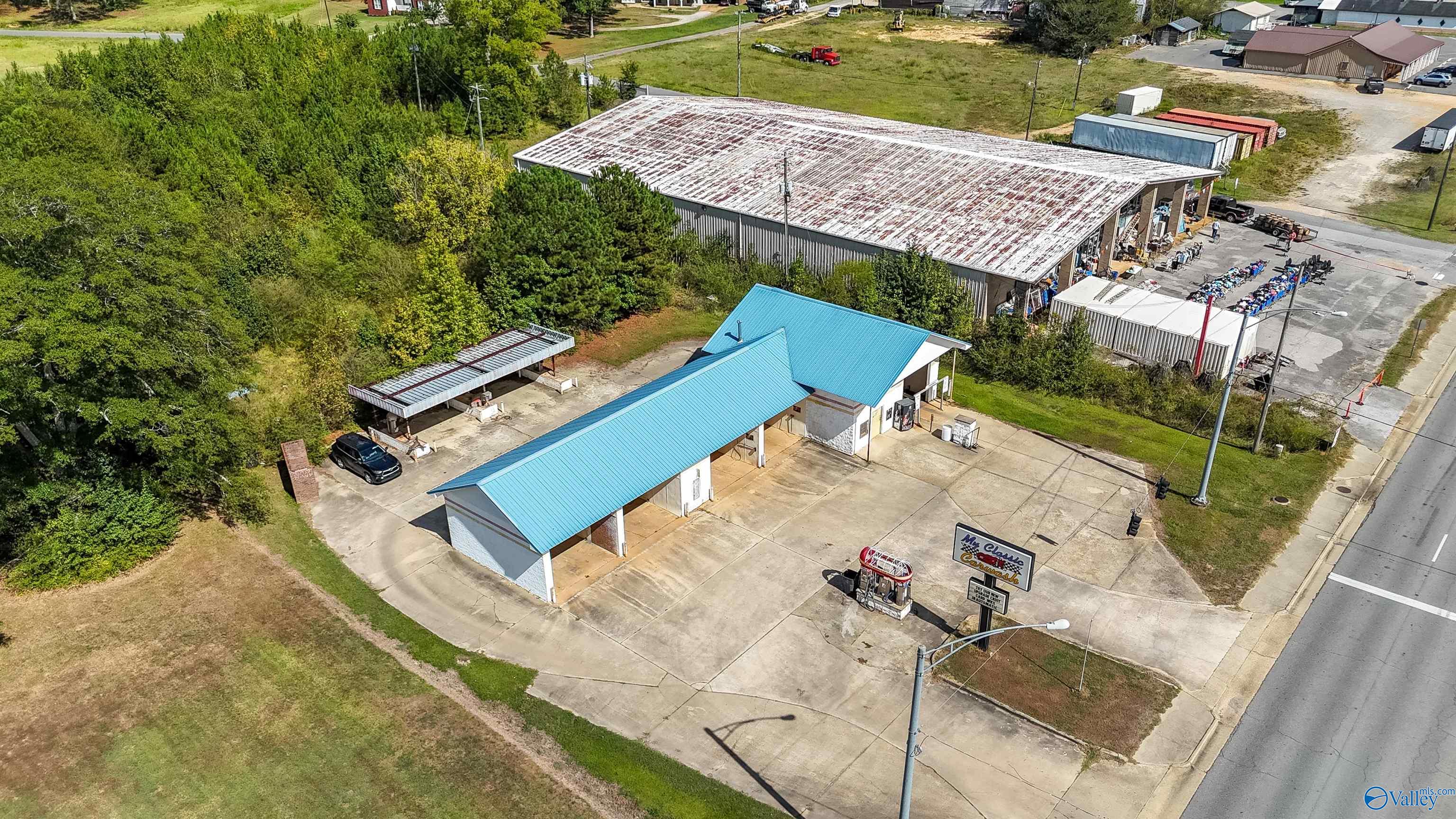 2522 US Highway 43