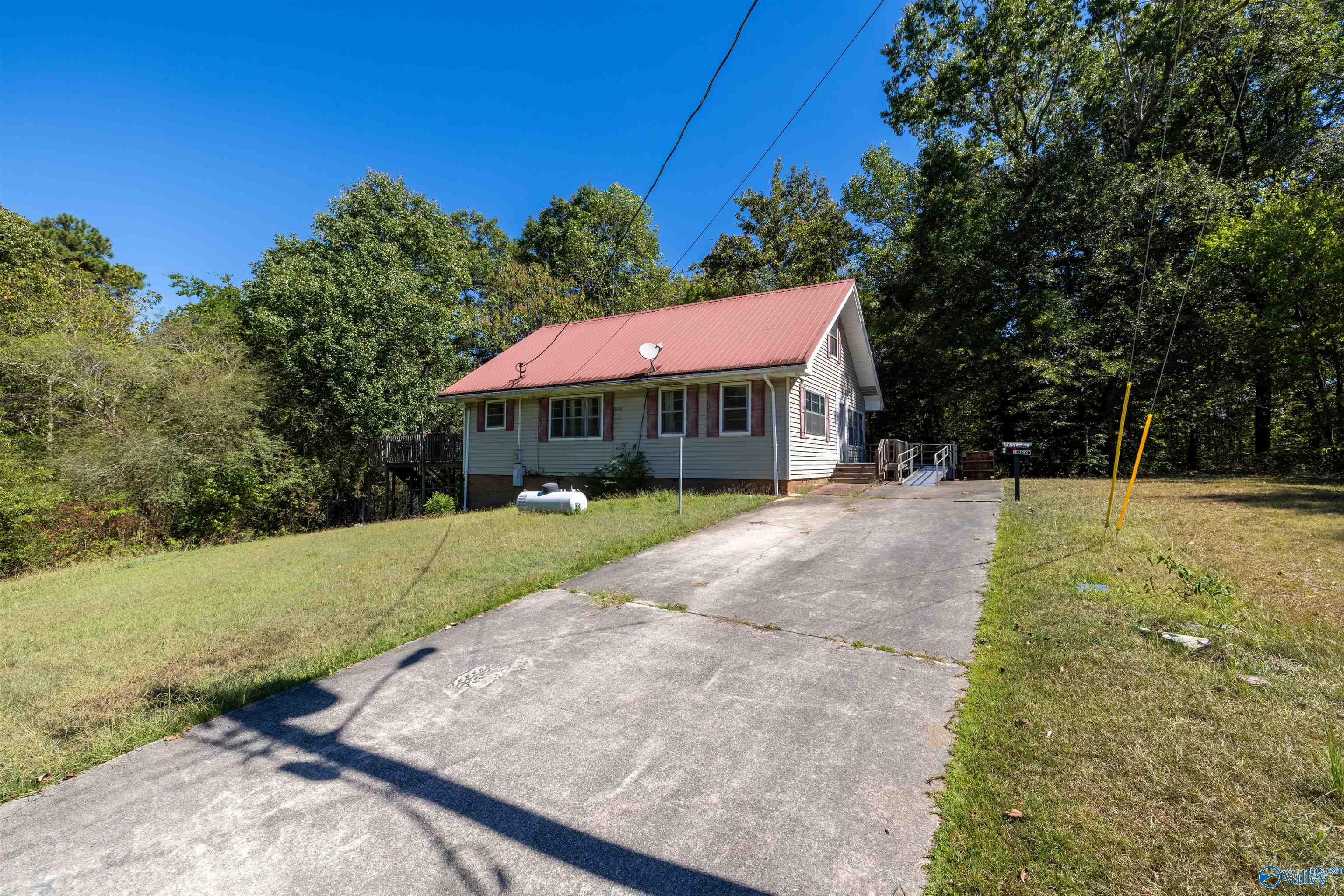 10535 Highway 269