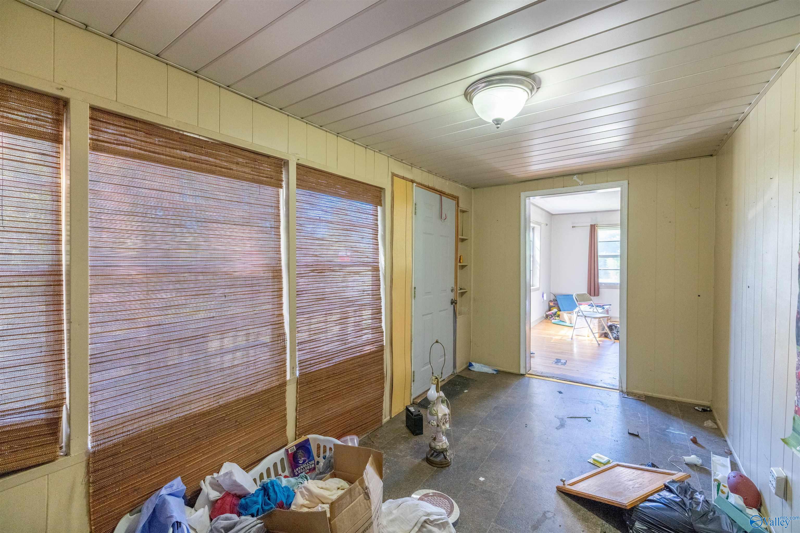 10535 Highway 269