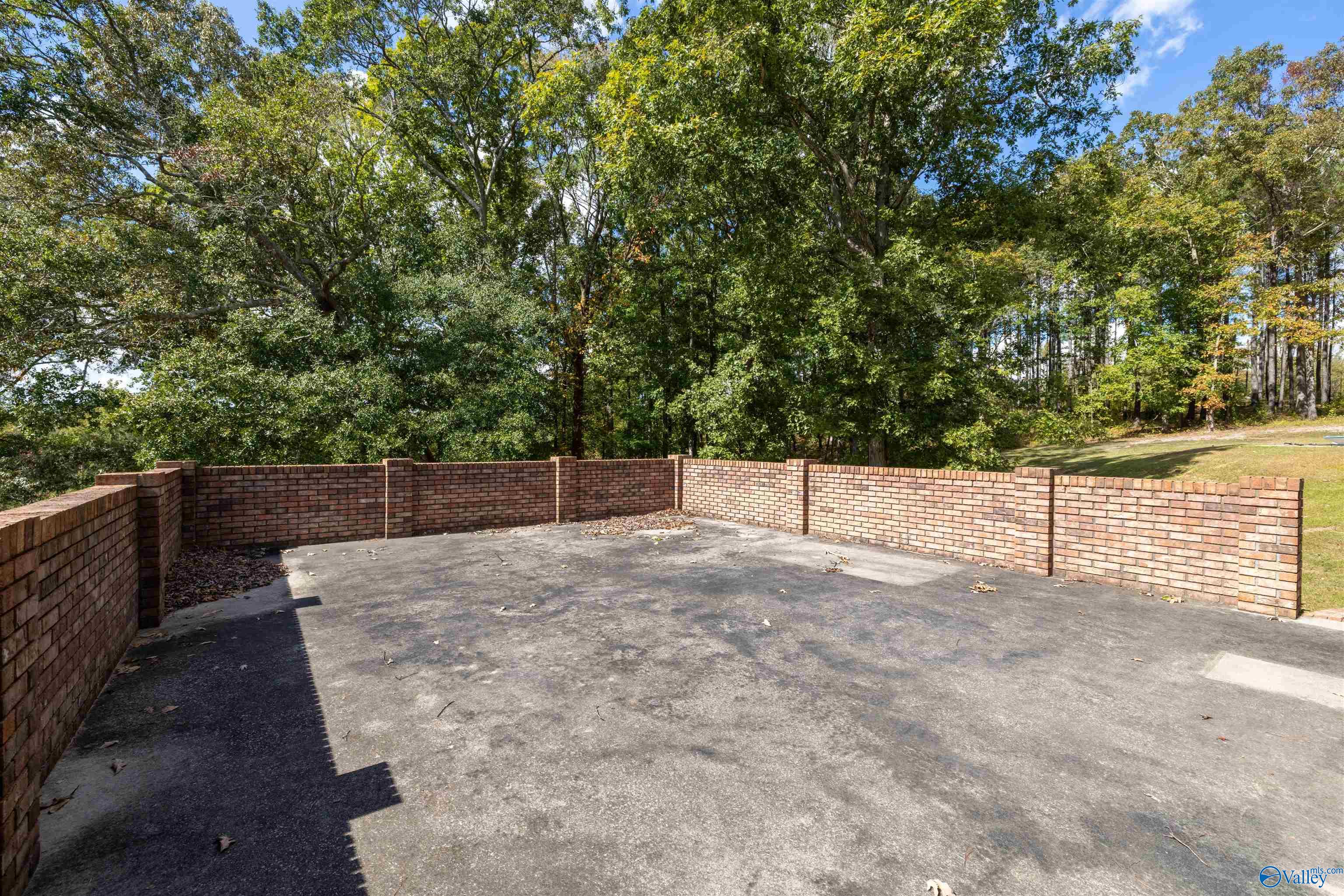 672 Kemp Road