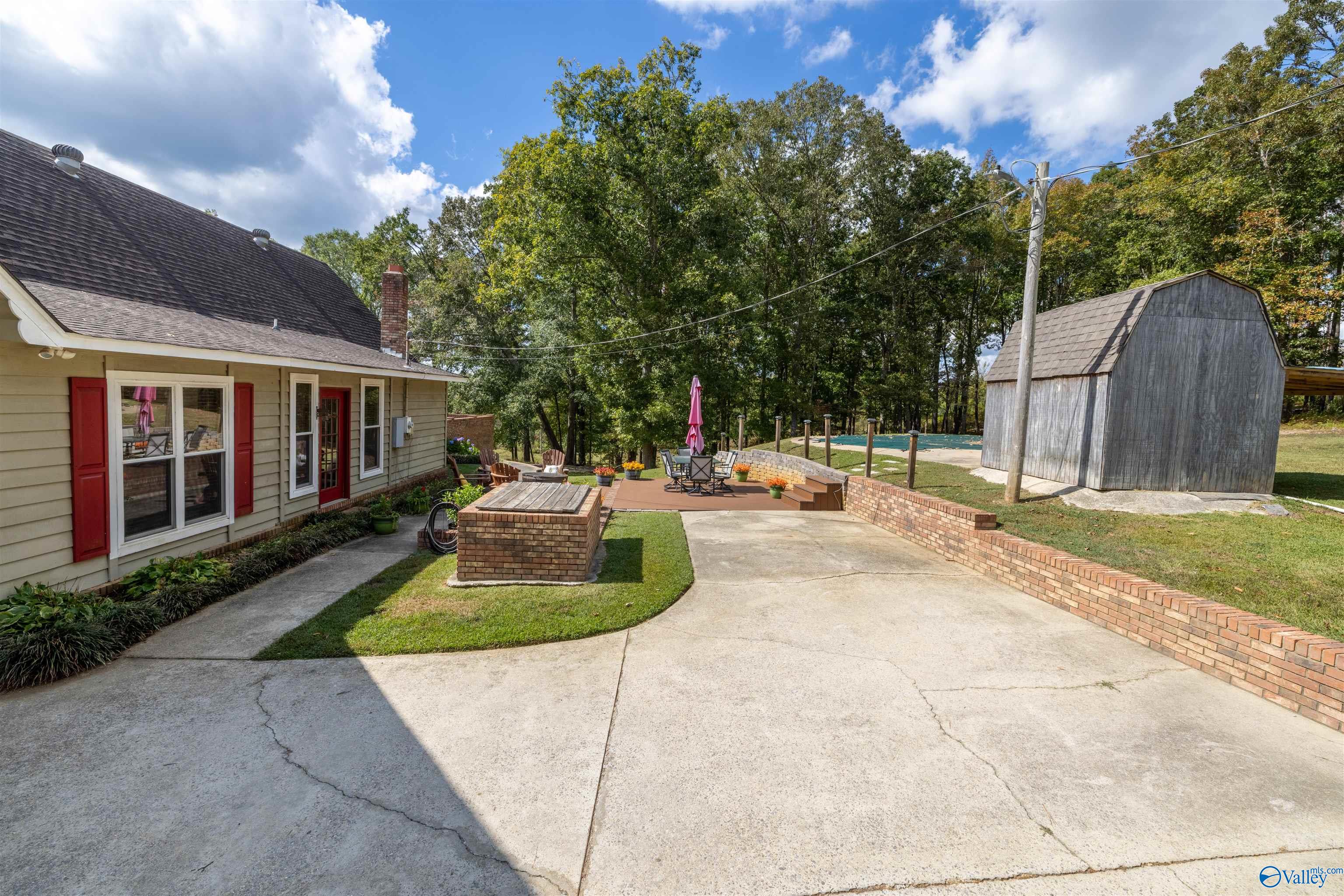 672 Kemp Road