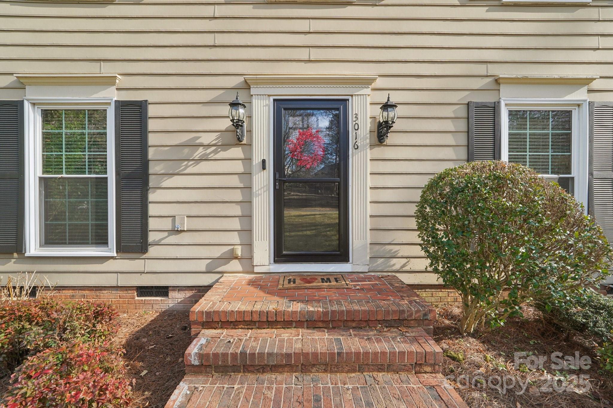 3016 Heathcroft Court