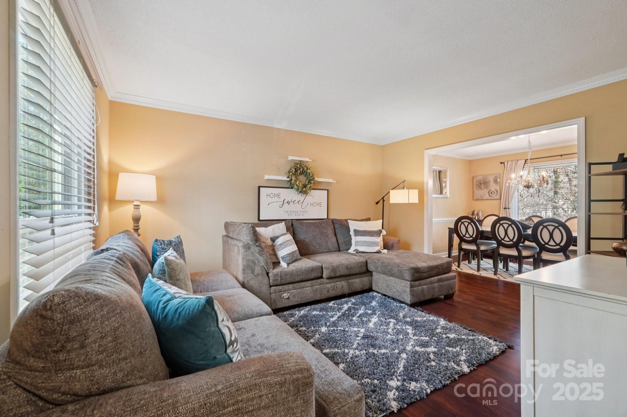 3016 Heathcroft Court