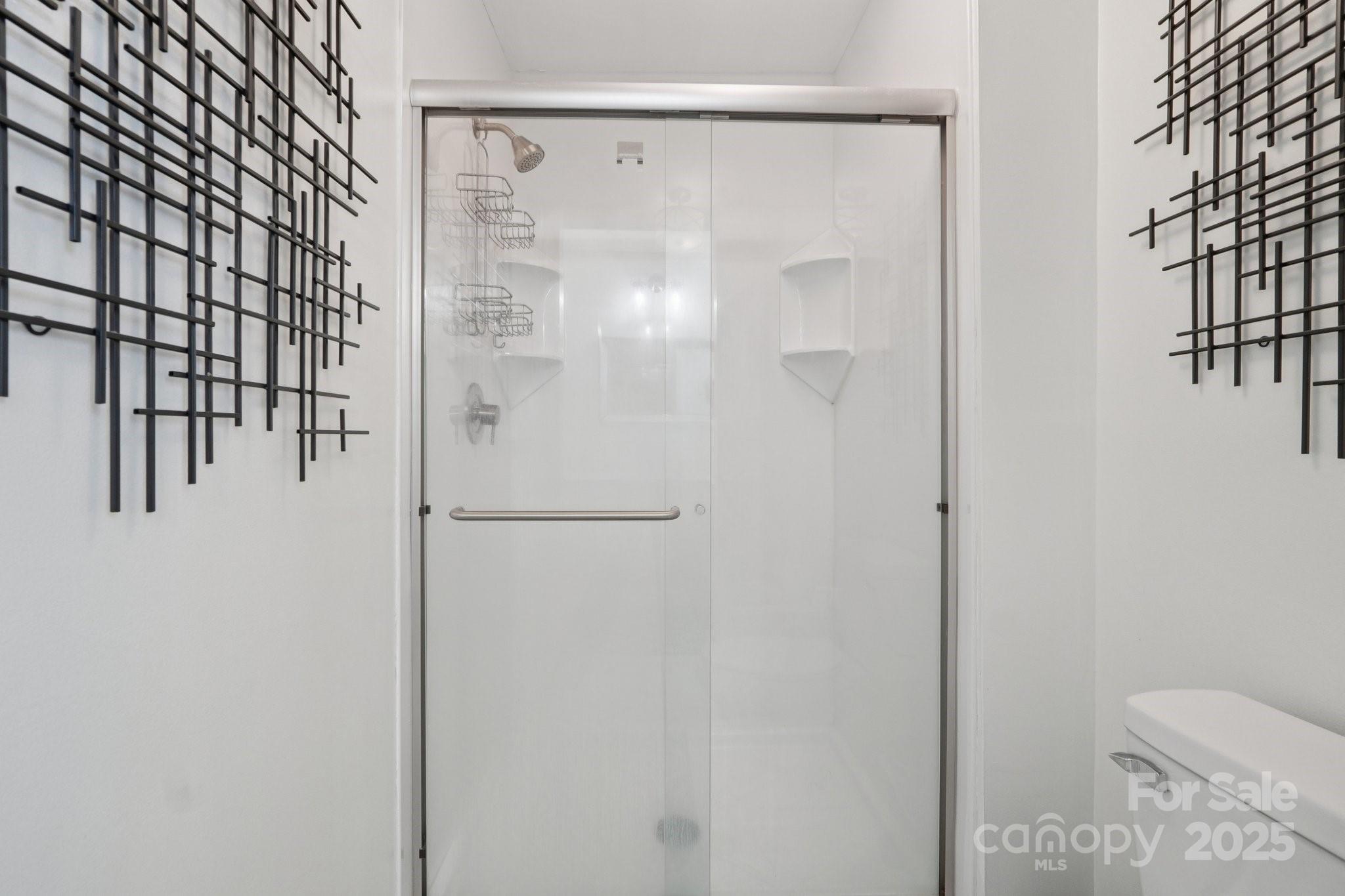 3016 Heathcroft Court