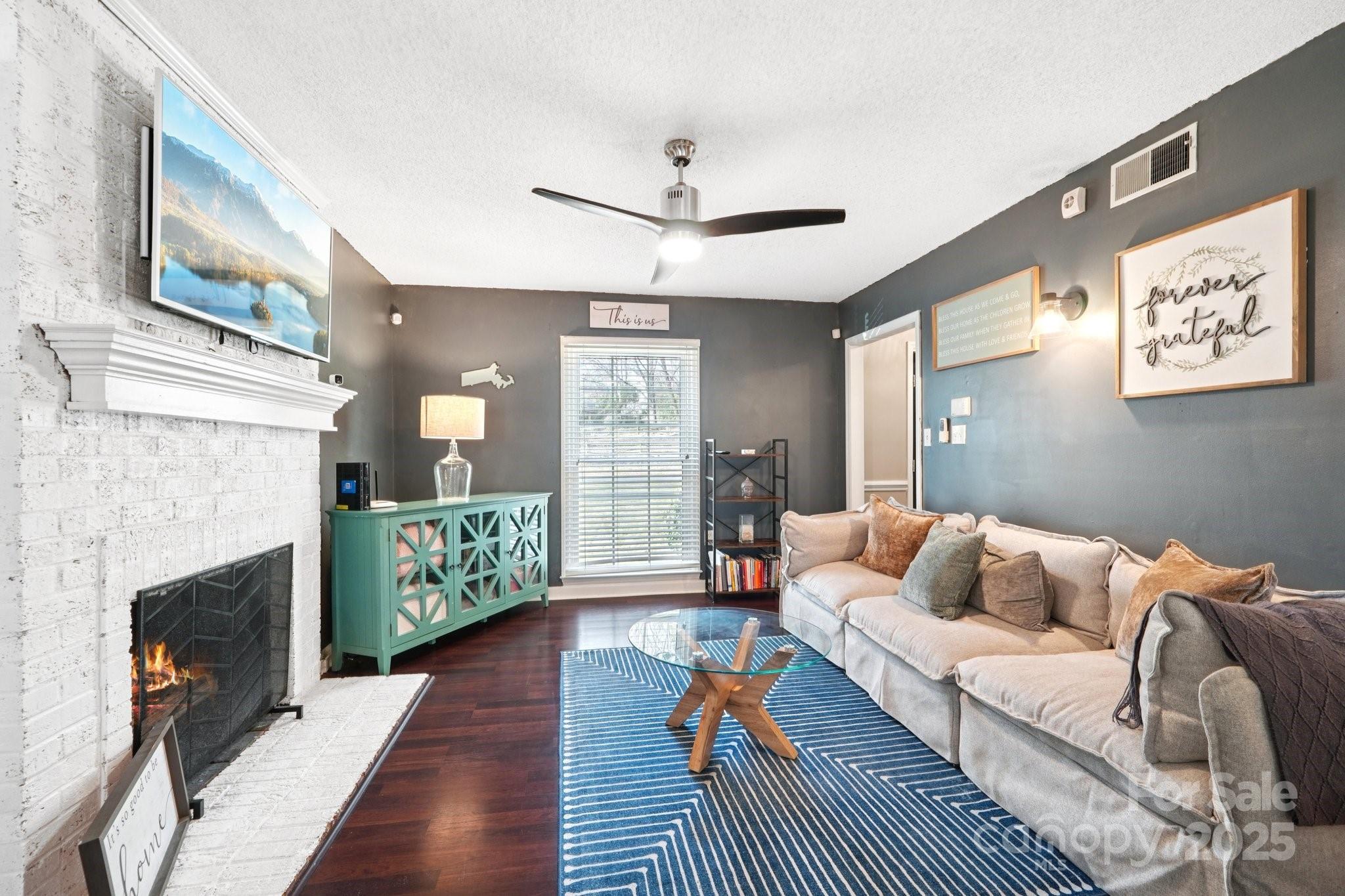 3016 Heathcroft Court