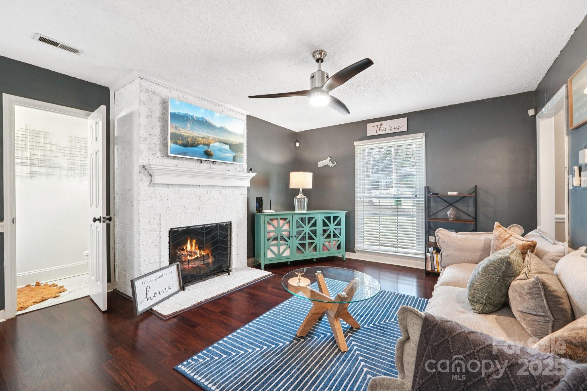 3016 Heathcroft Court