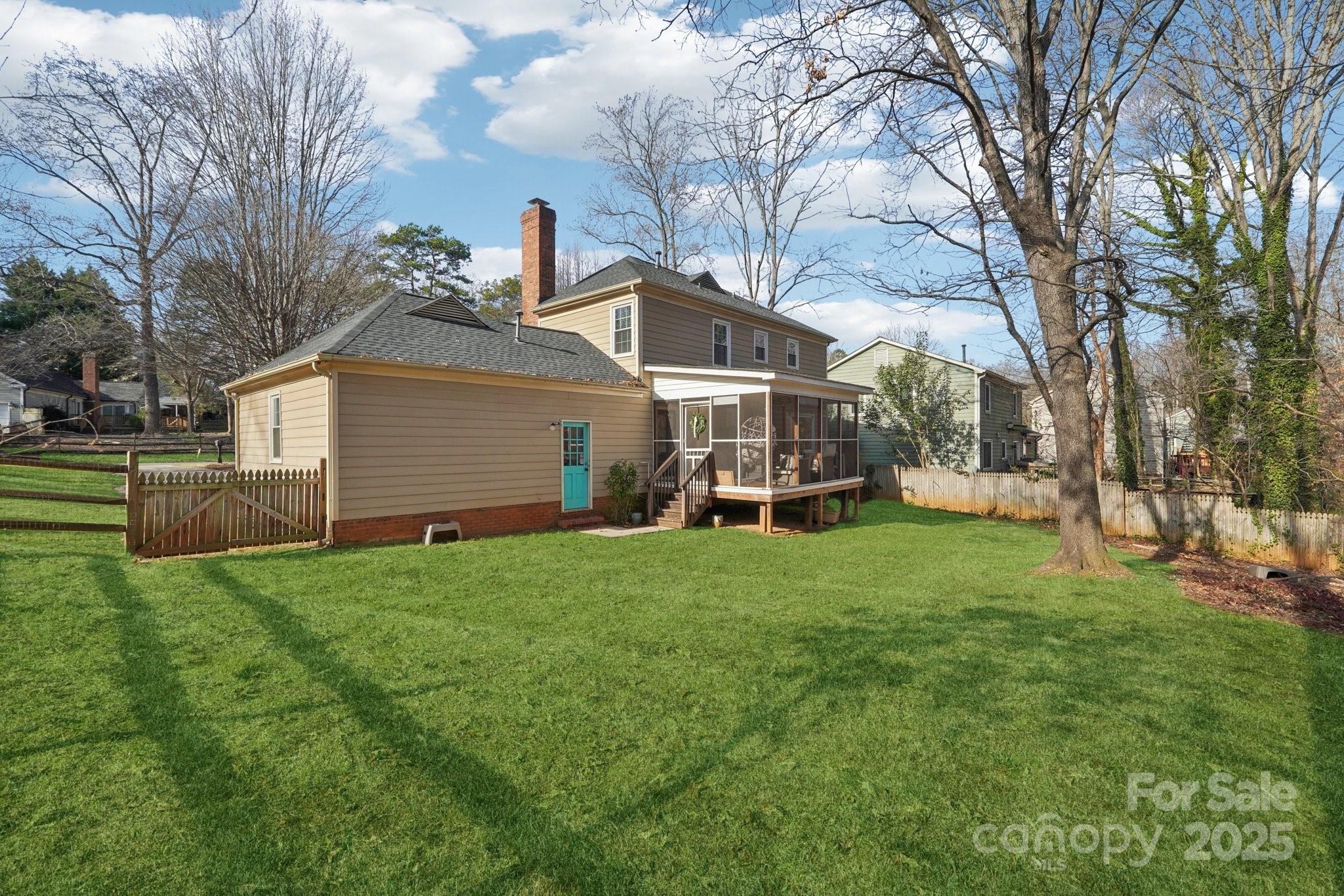 3016 Heathcroft Court