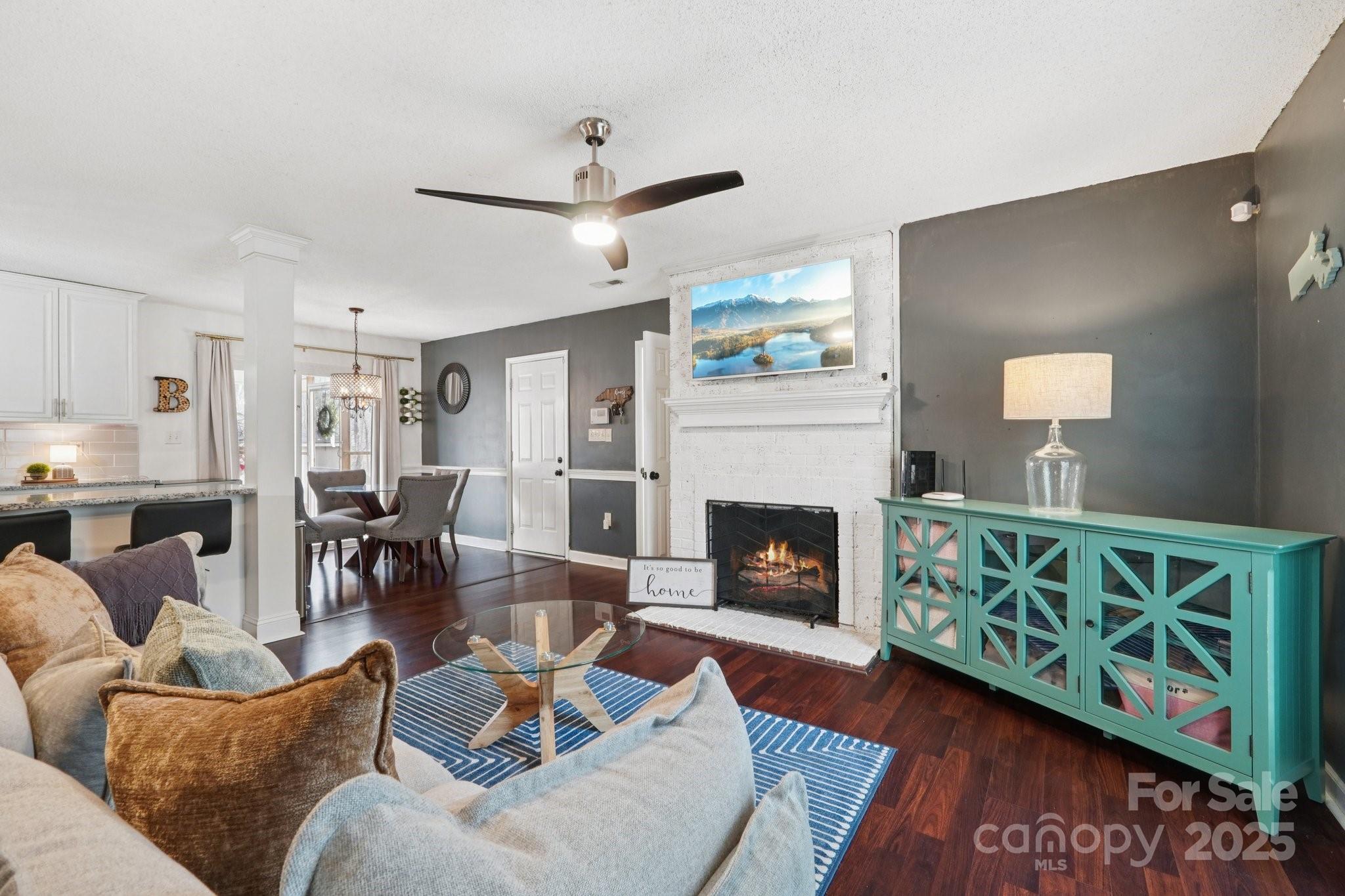 3016 Heathcroft Court