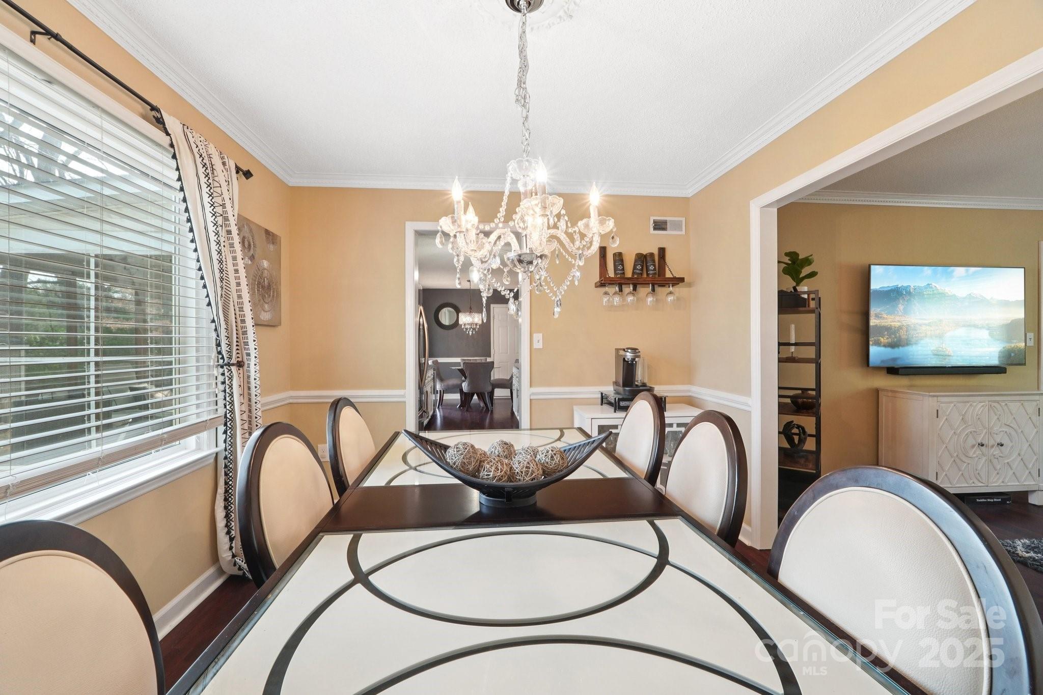 3016 Heathcroft Court