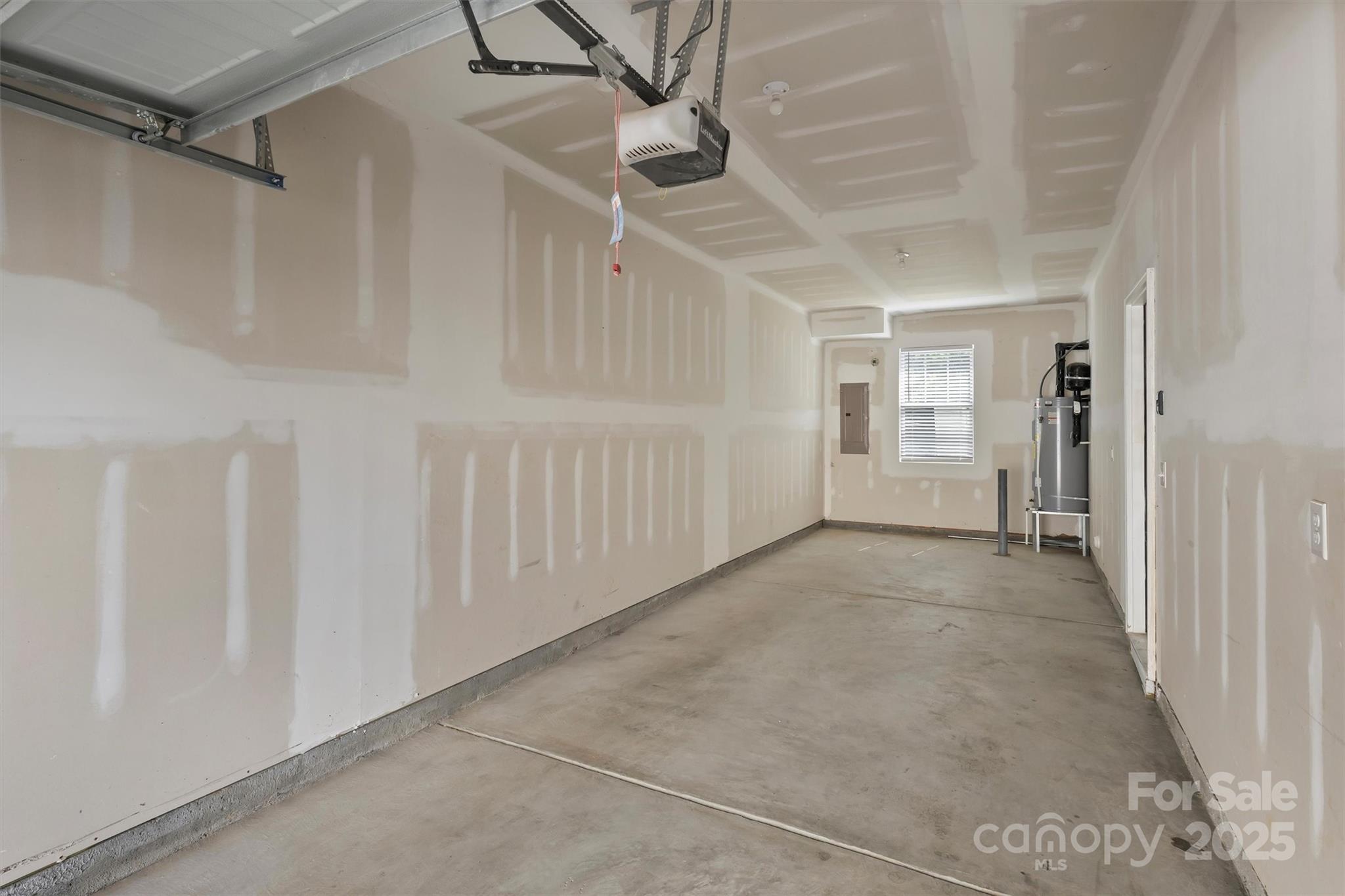 2409 Via del Conte Alley