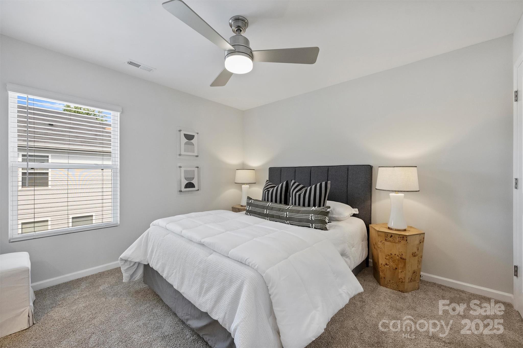 2409 Via del Conte Alley