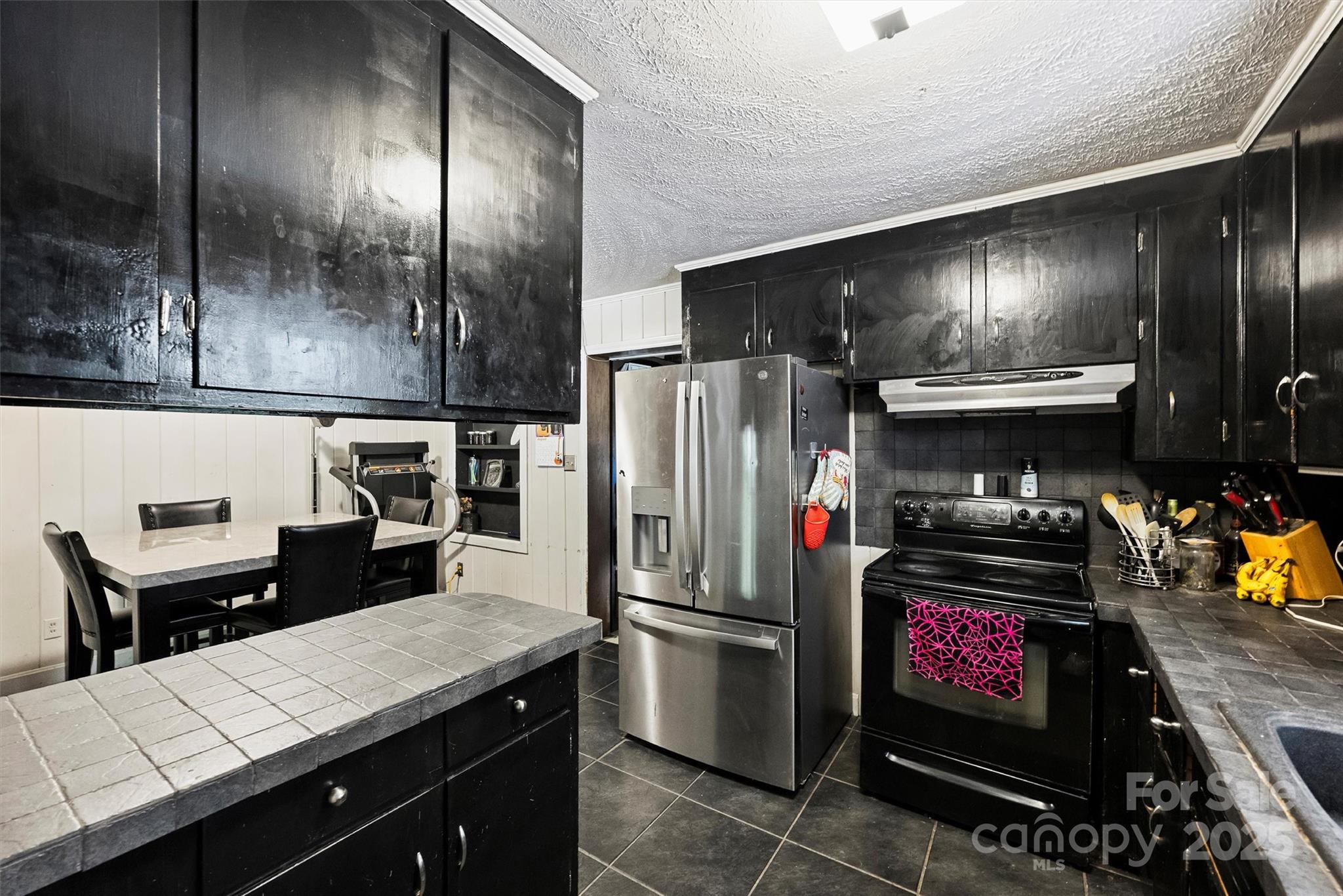 3912 Litchfield Road