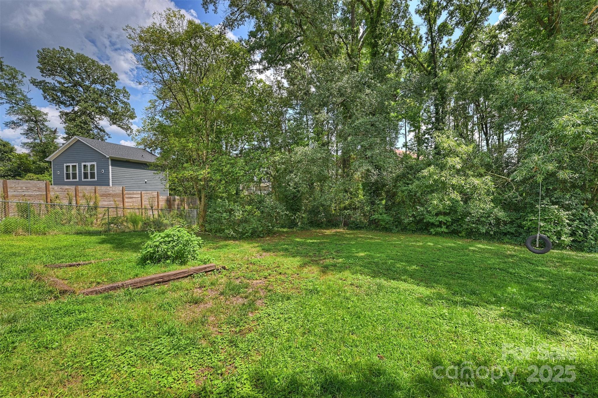 3912 Litchfield Road
