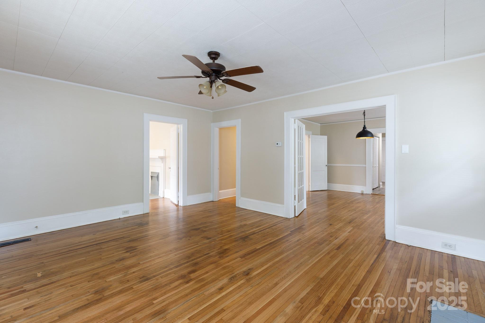 2100 Highland Street