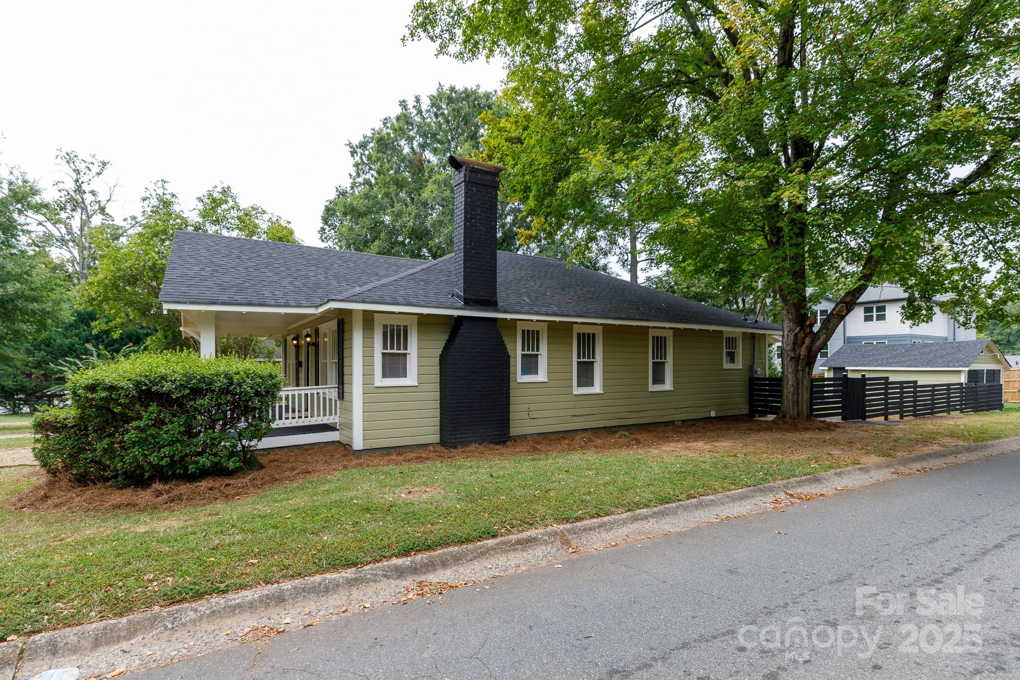 2100 Highland Street