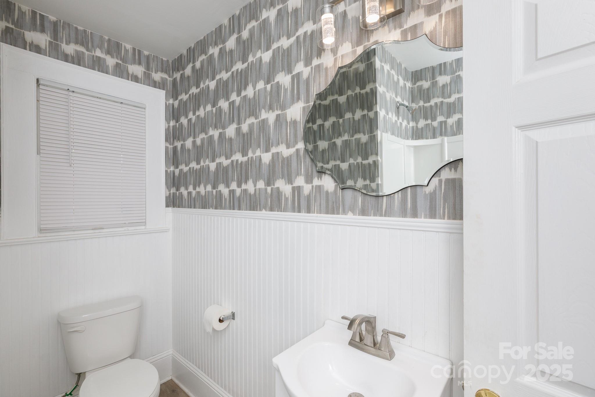 2100 Highland Street