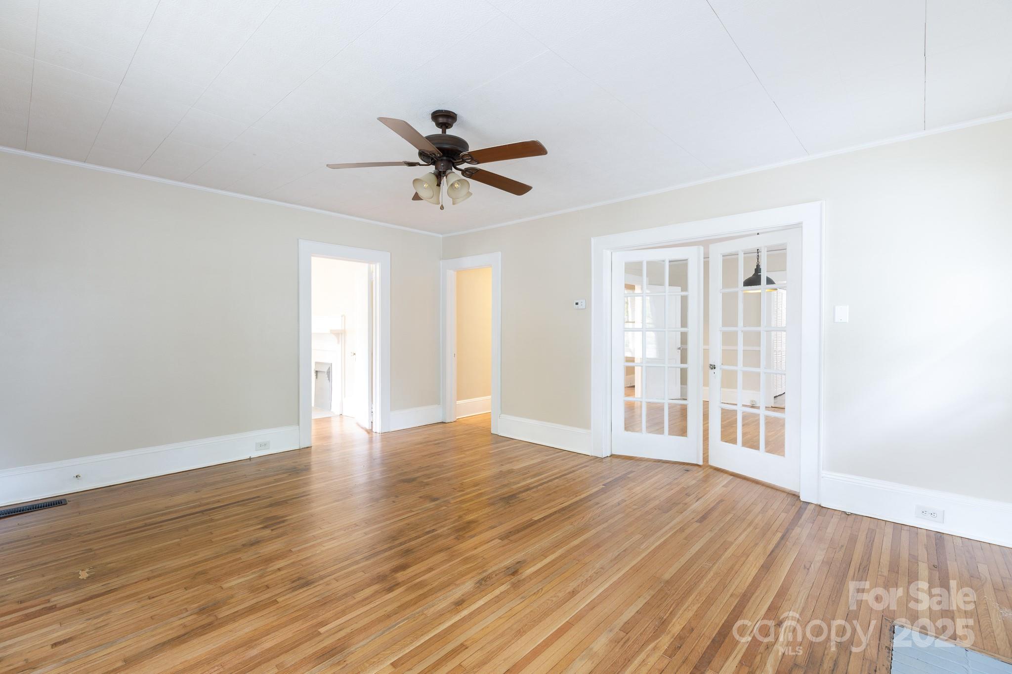 2100 Highland Street