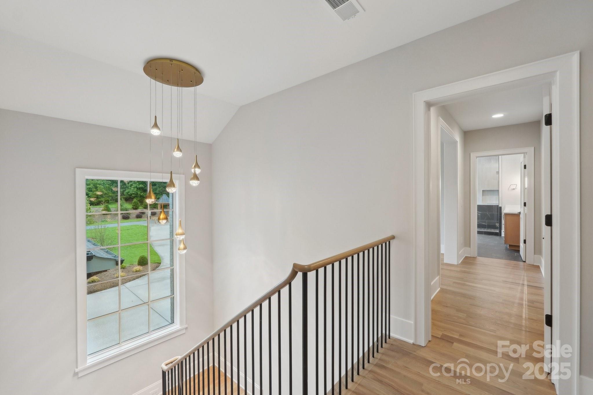 213 Crest Court