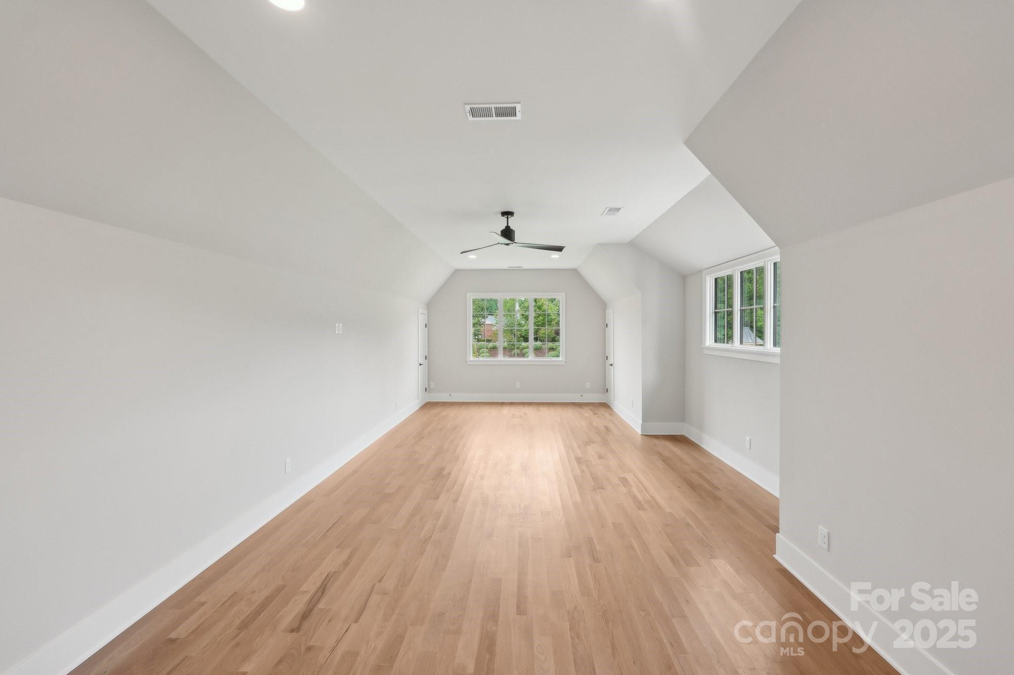 213 Crest Court