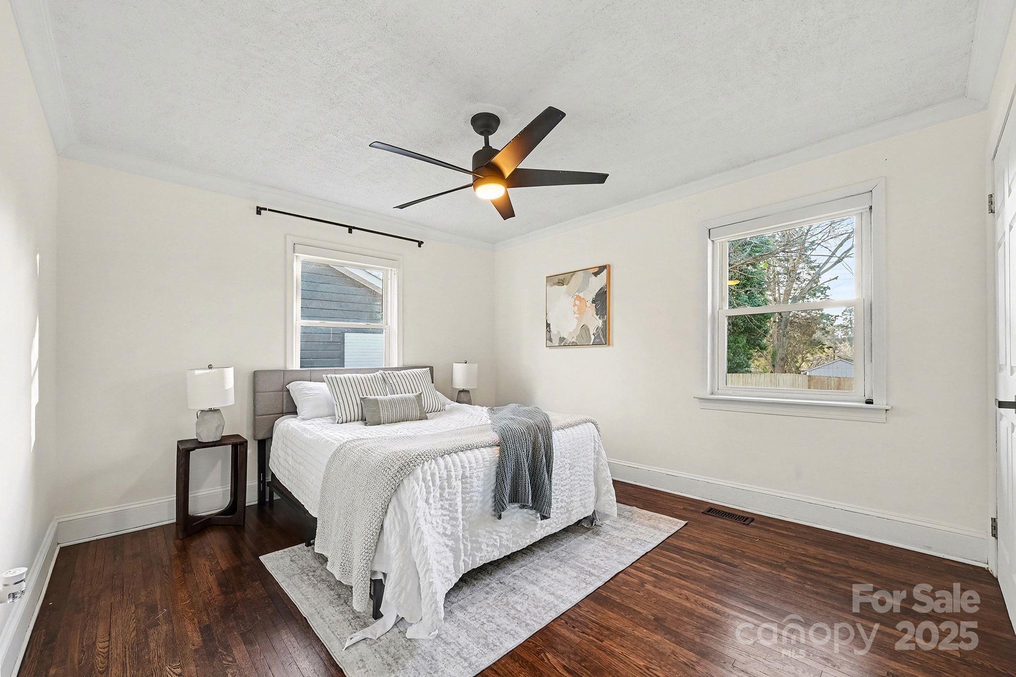 2218 Amesbury Avenue