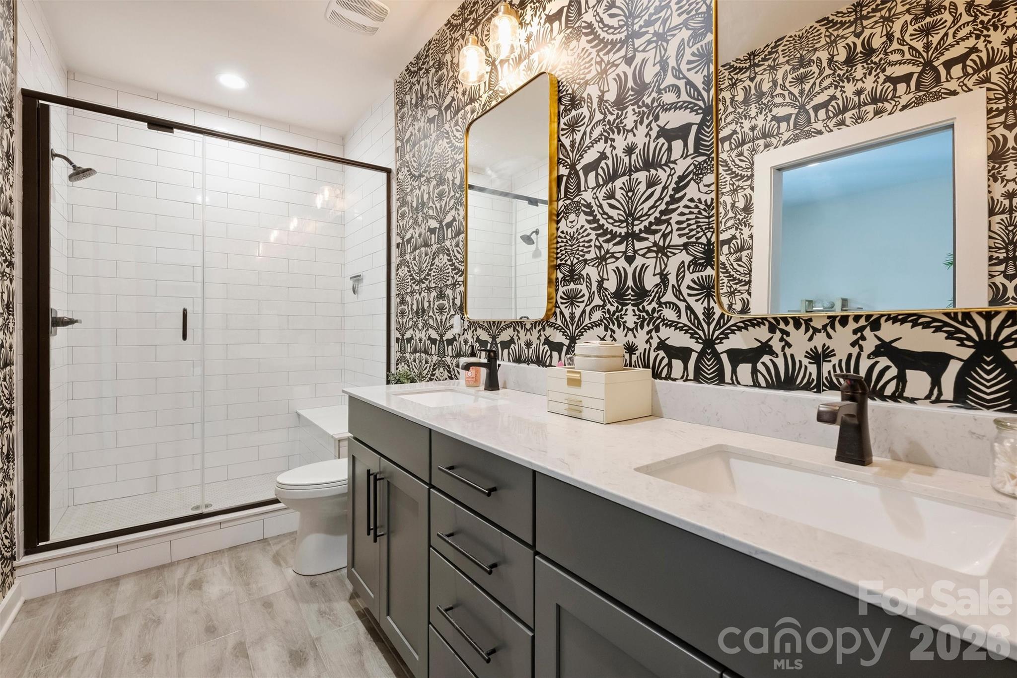 416 E 33rd Street