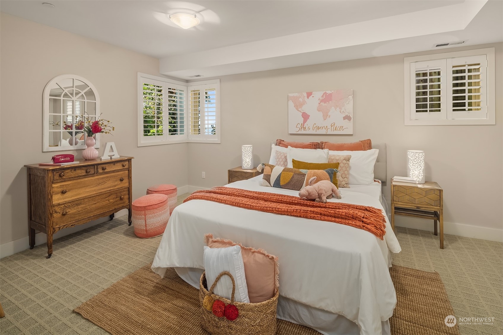 4879 Forest Avenue SE