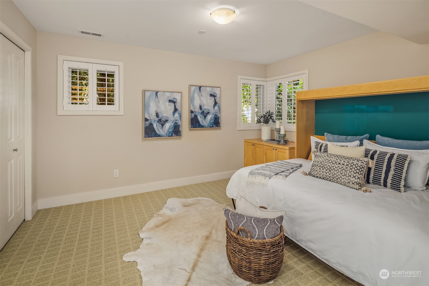 4879 Forest Avenue SE