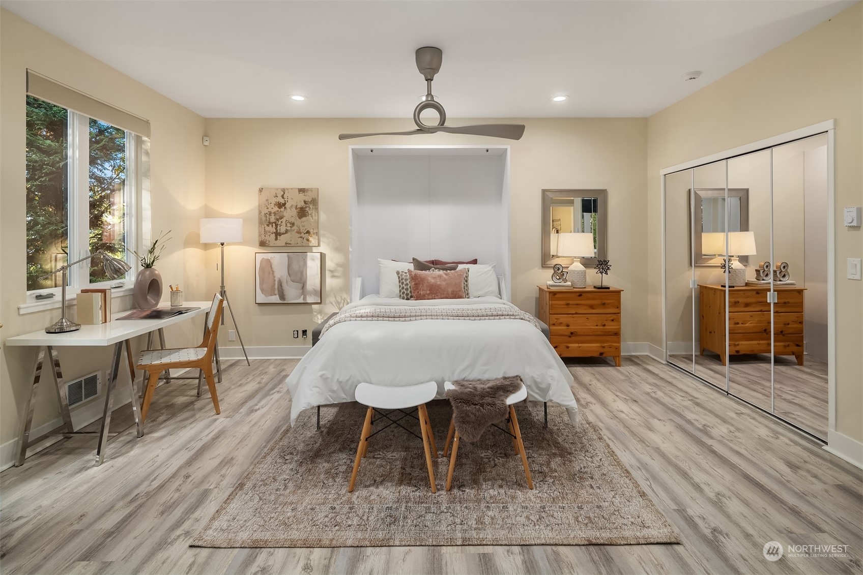 4879 Forest Avenue SE