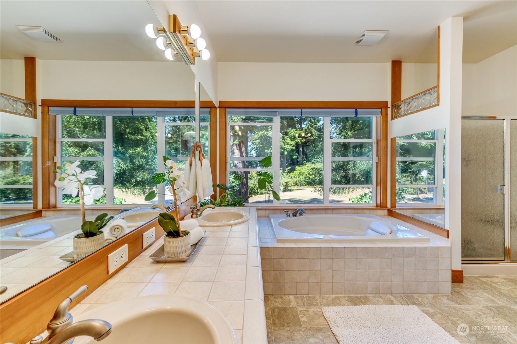 27070 Woodpecker Hill Road NE