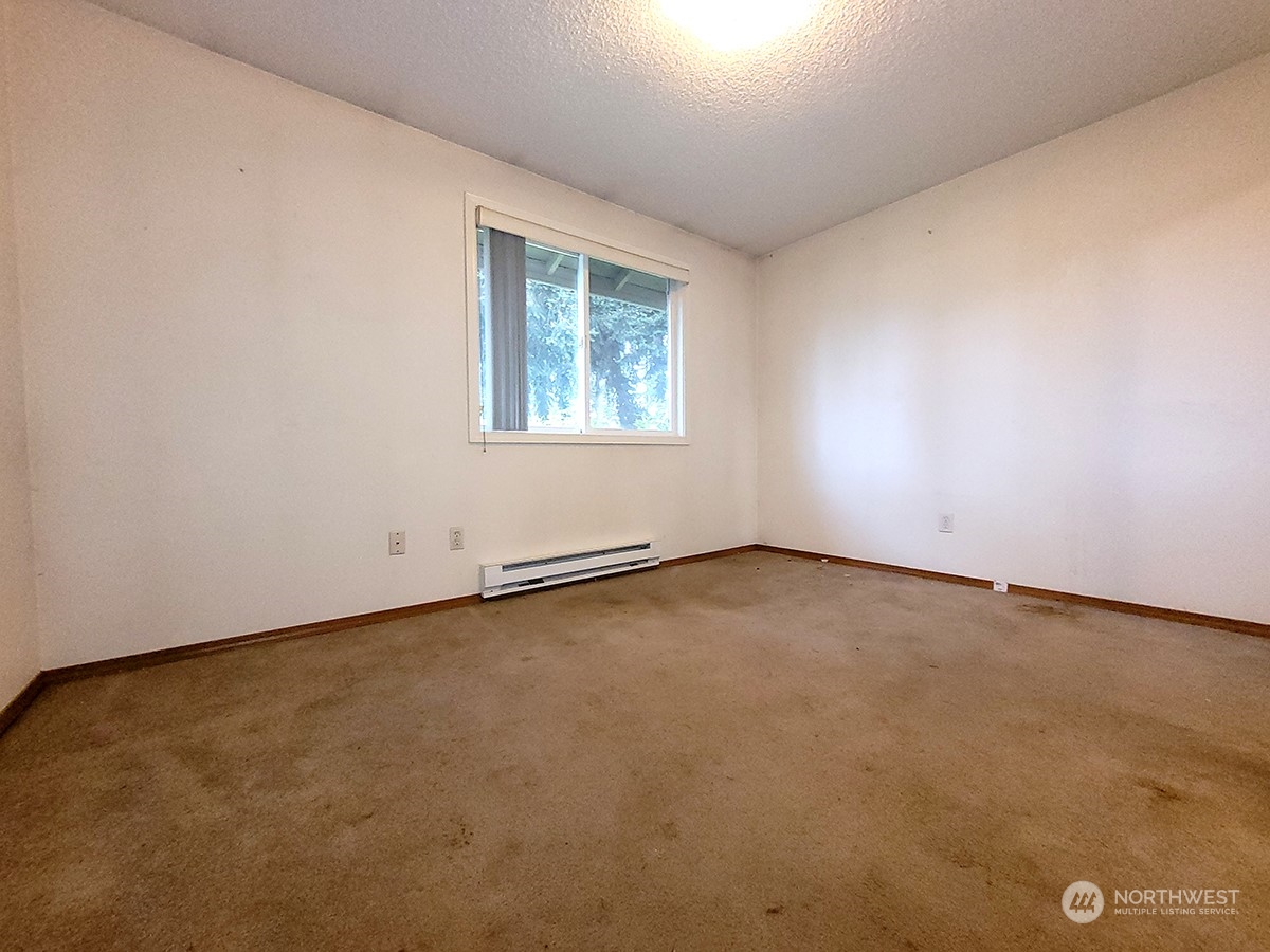 1106 NW Rhoton Court