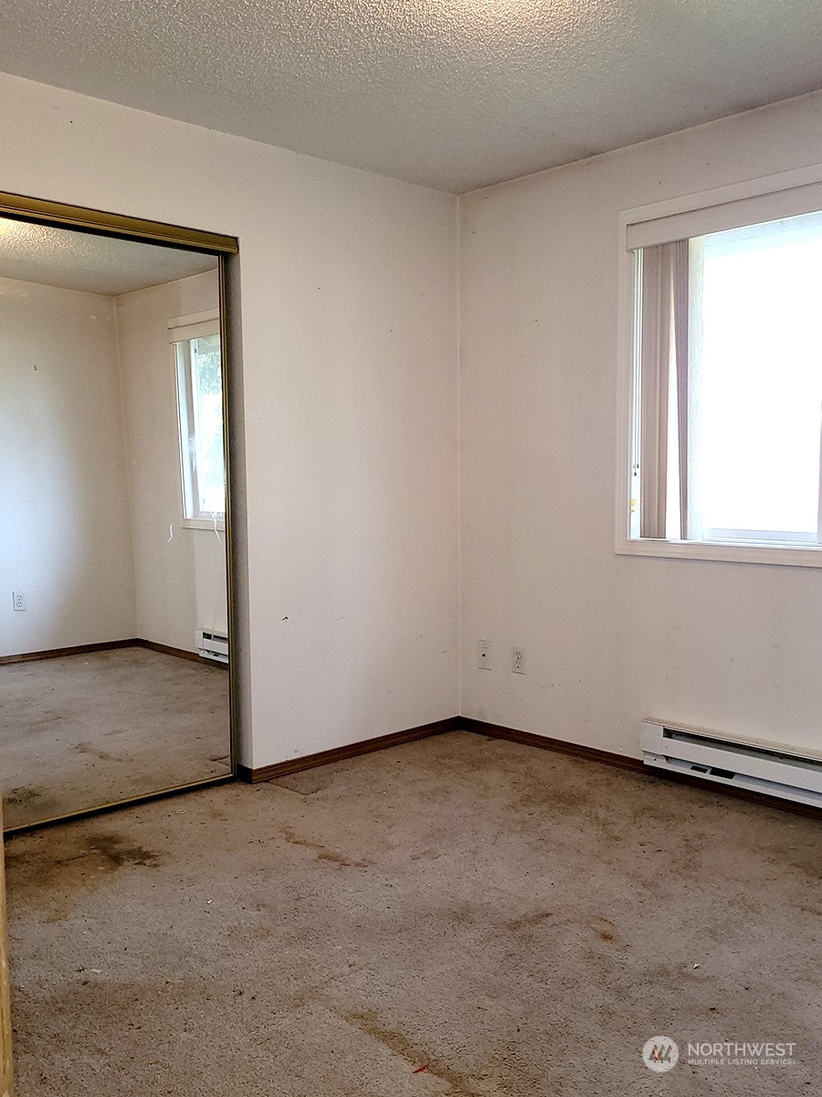 1106 NW Rhoton Court