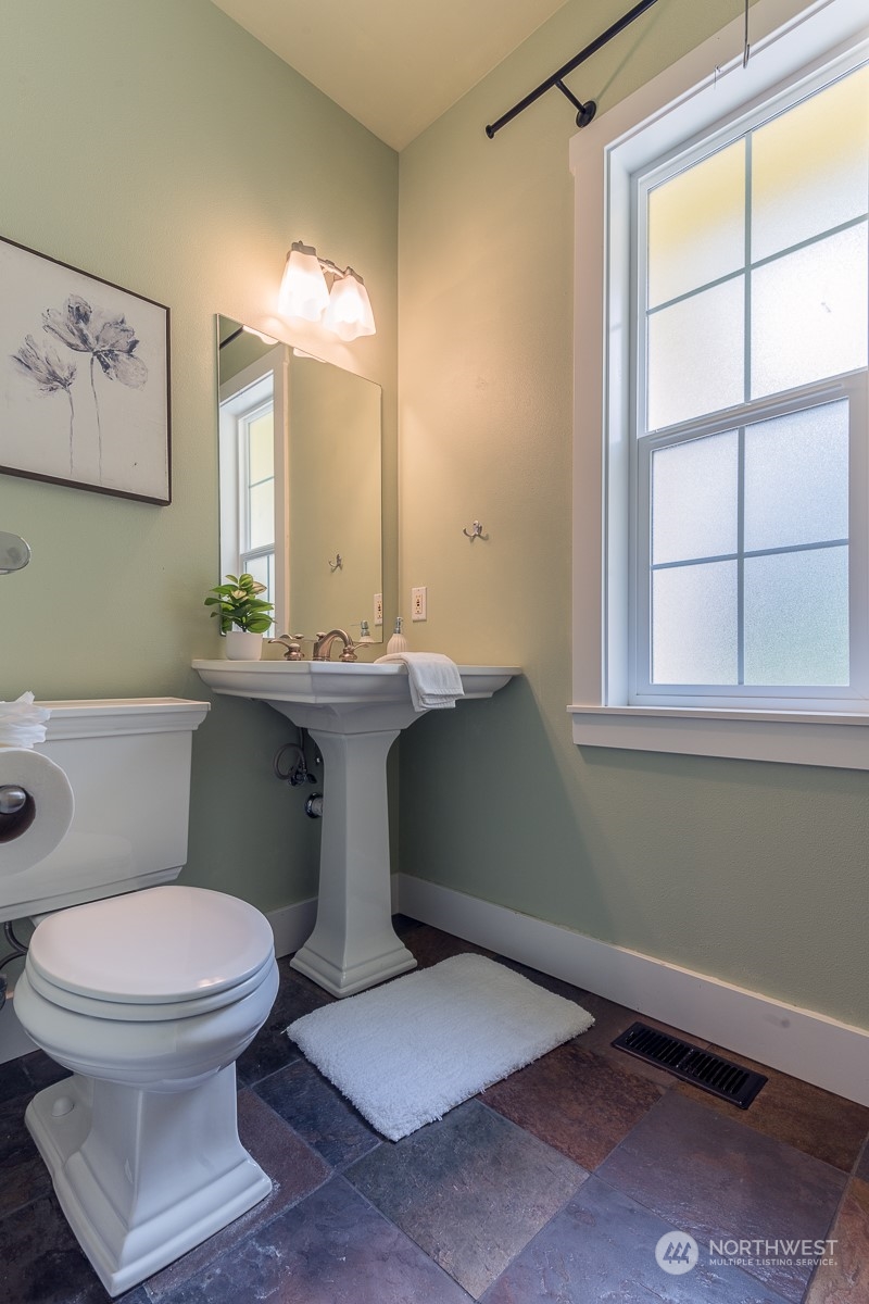 14540 Wild Swan Lane NE