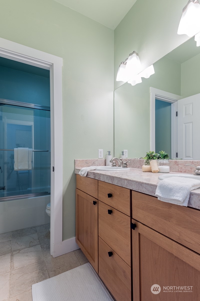 14540 Wild Swan Lane NE