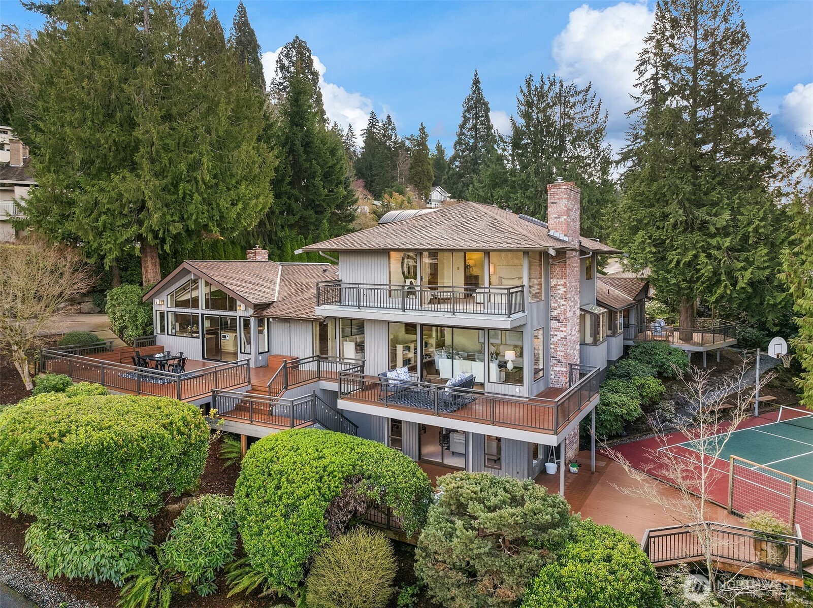 5263 Forest Avenue SE