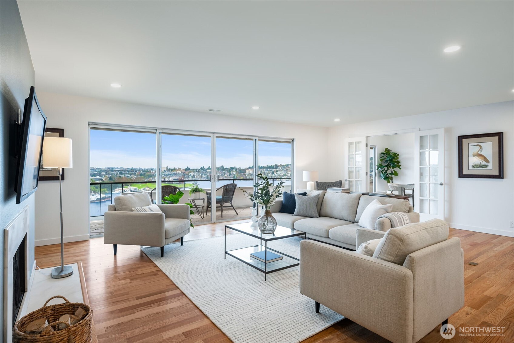 2565 Dexter Avenue N Unit: 501