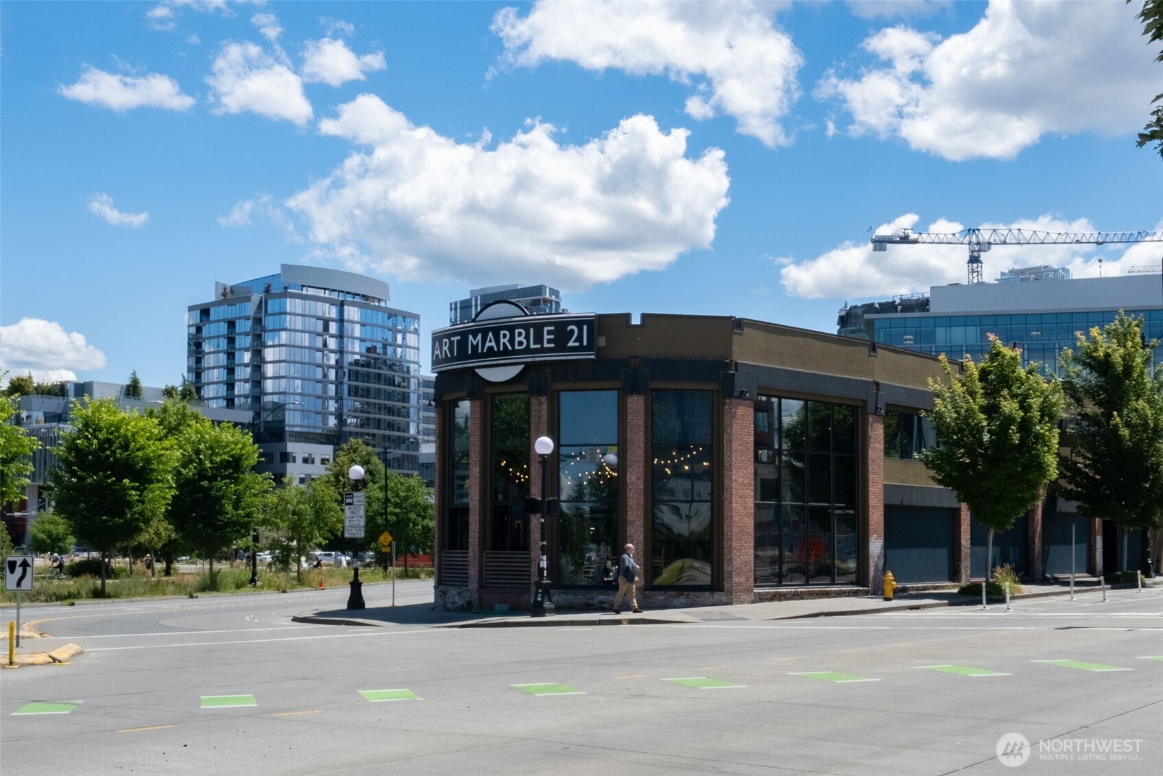 2565 Dexter Avenue N Unit: 501