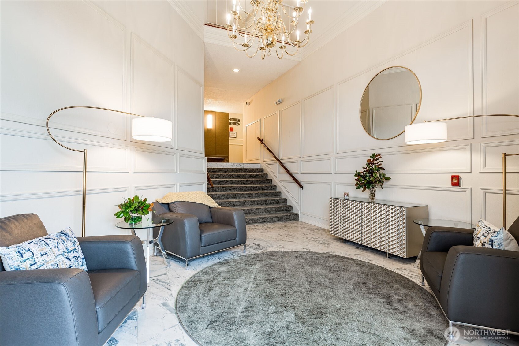 2565 Dexter Avenue N Unit: 501