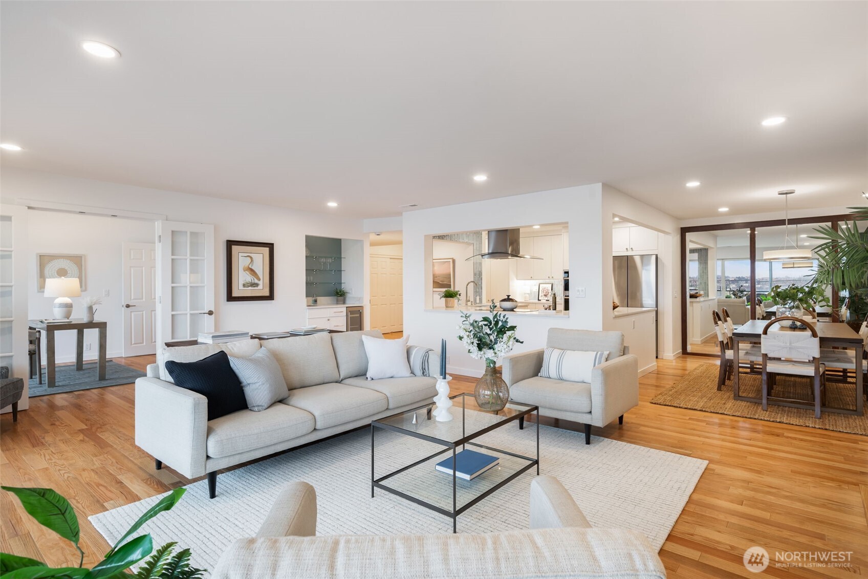 2565 Dexter Avenue N Unit: 501