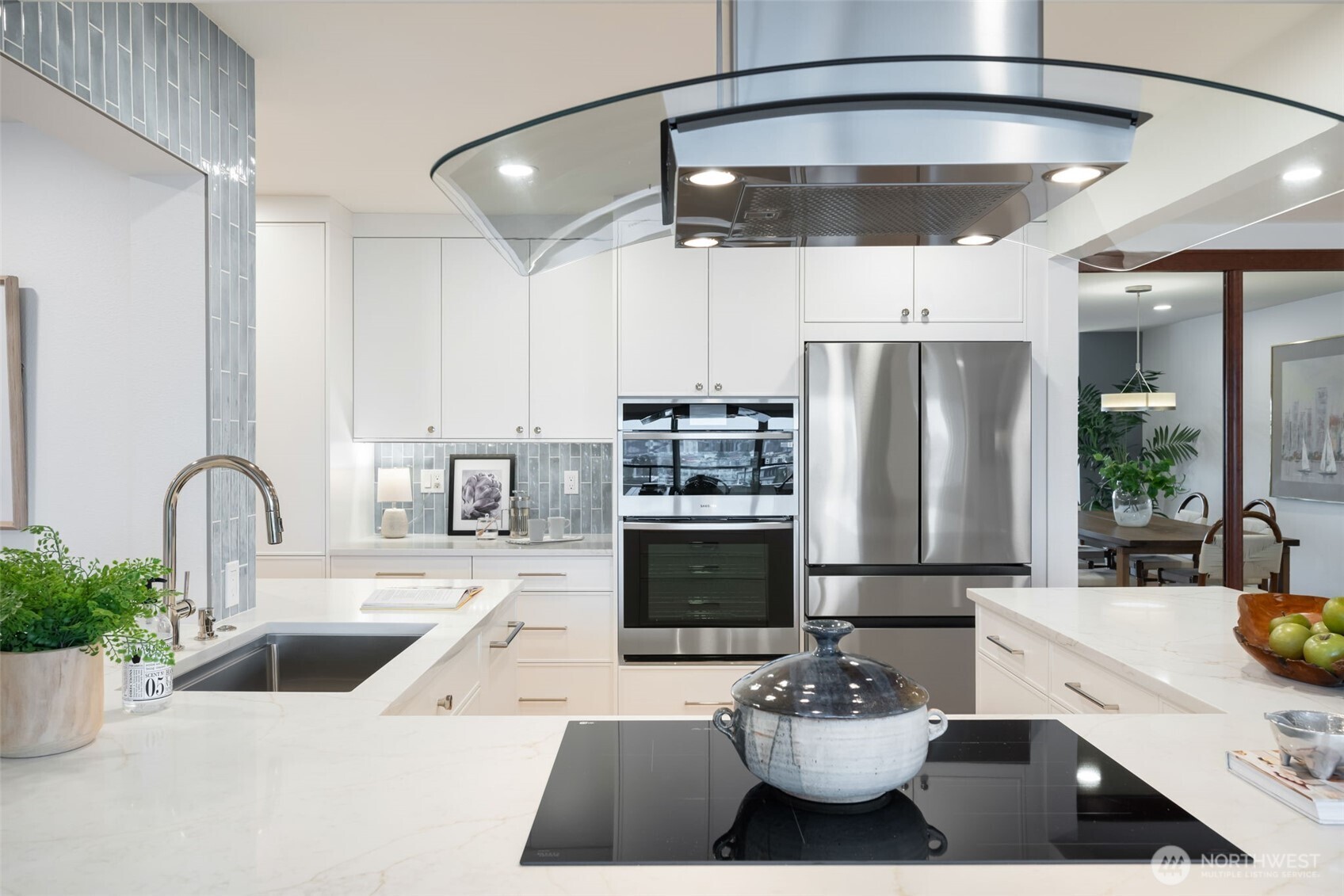 2565 Dexter Avenue N Unit: 501